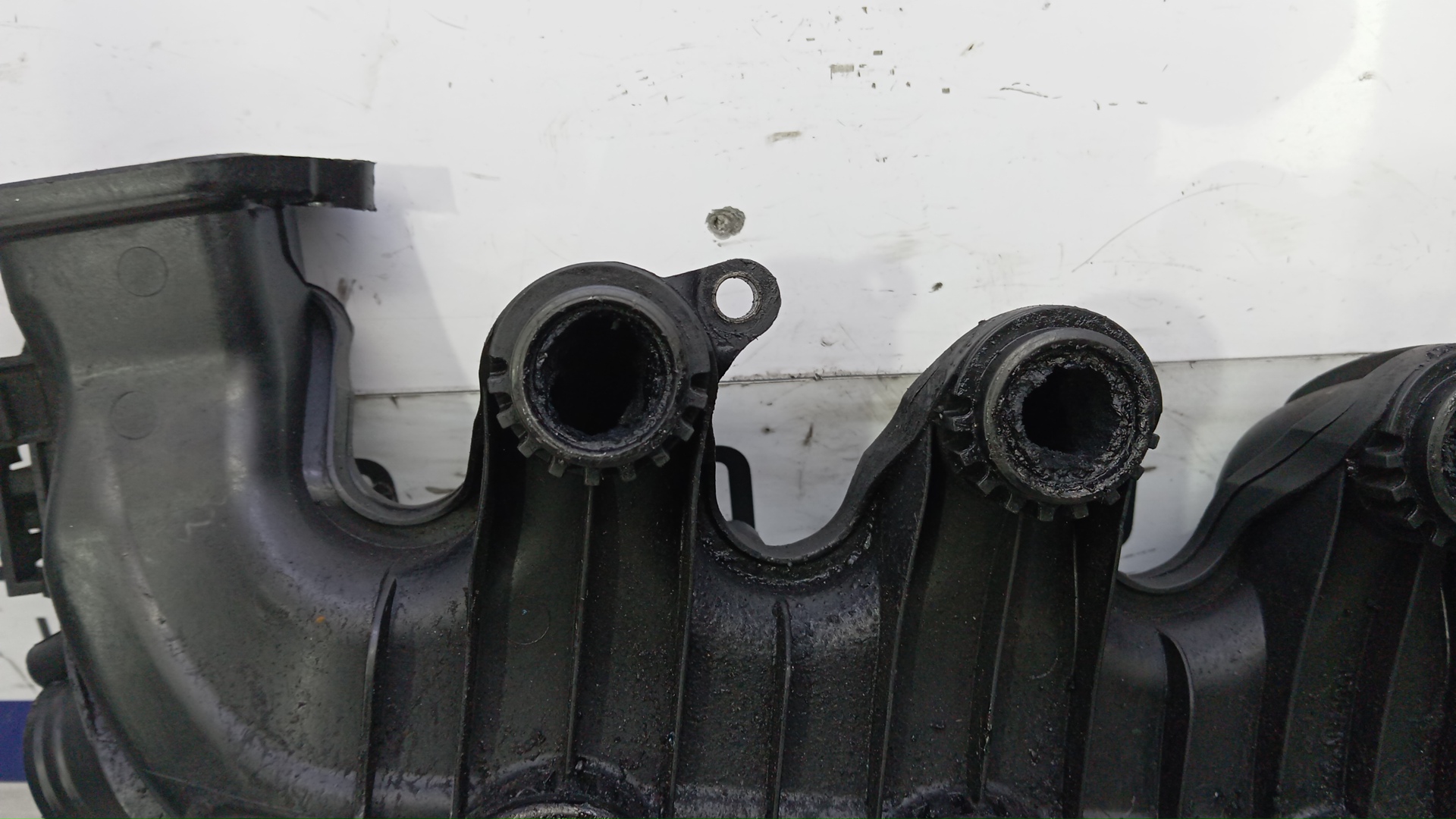 Коллектор впускной