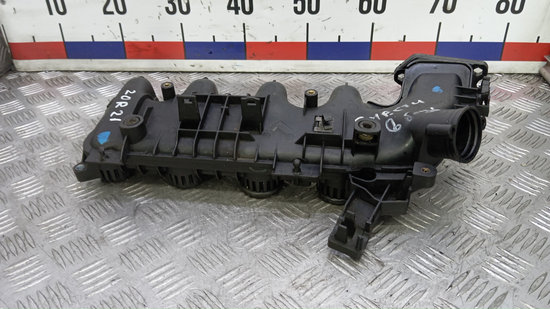 Коллектор впускной