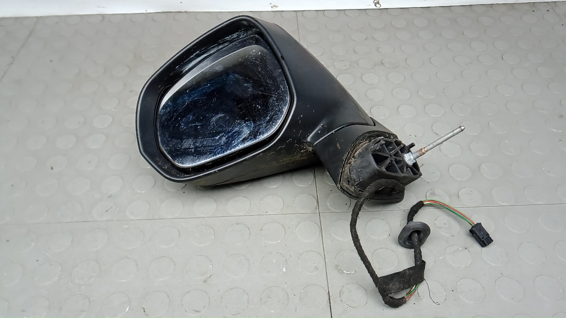 Зеркало левое электрическое