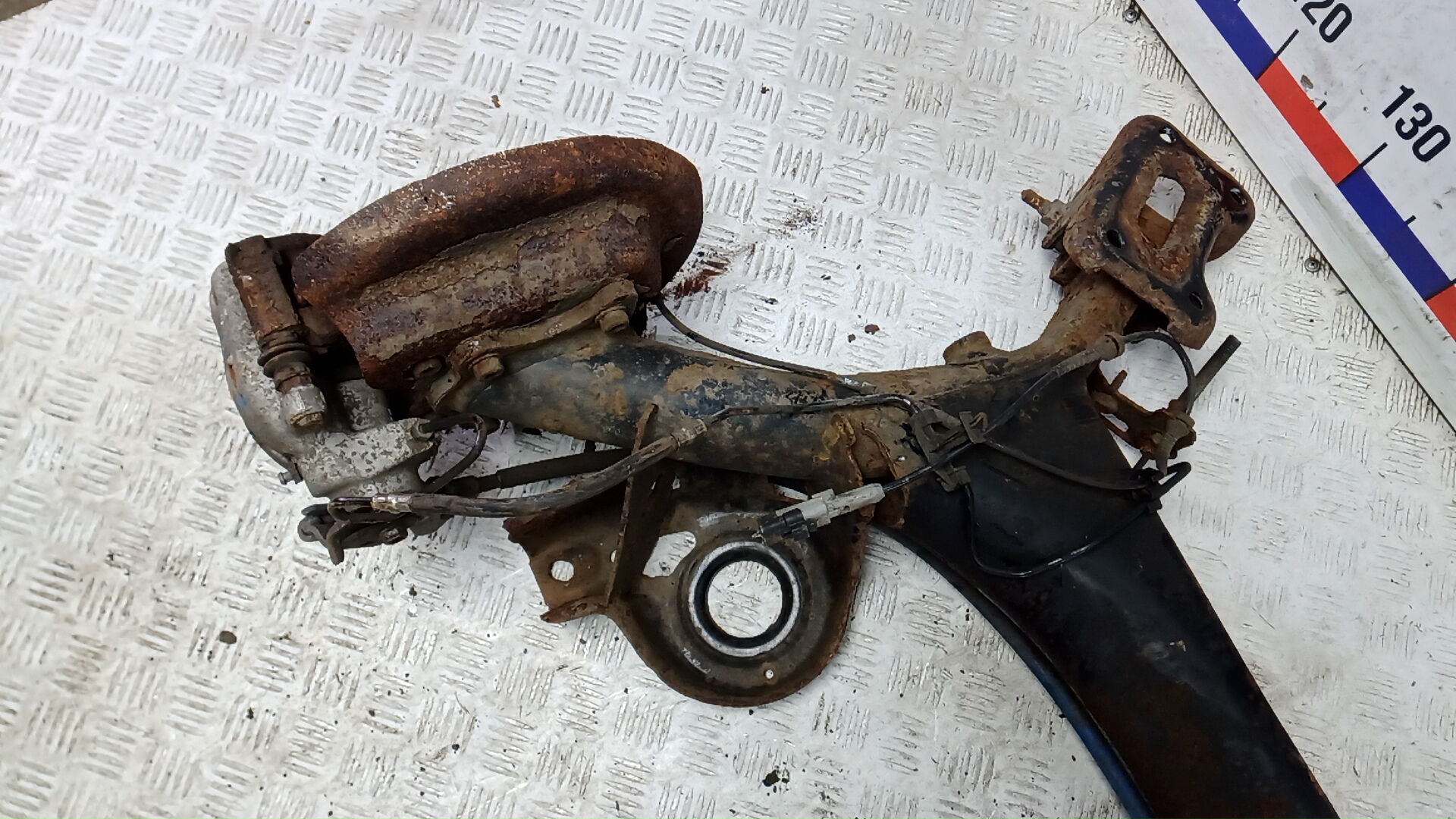 Балка задняя