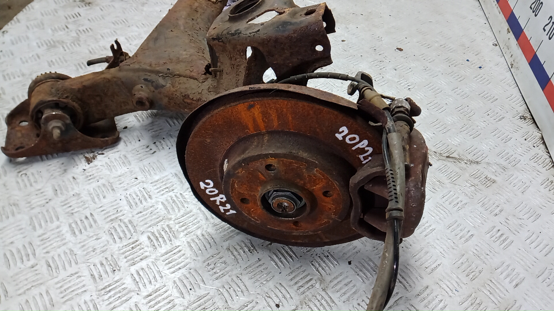 Балка задняя