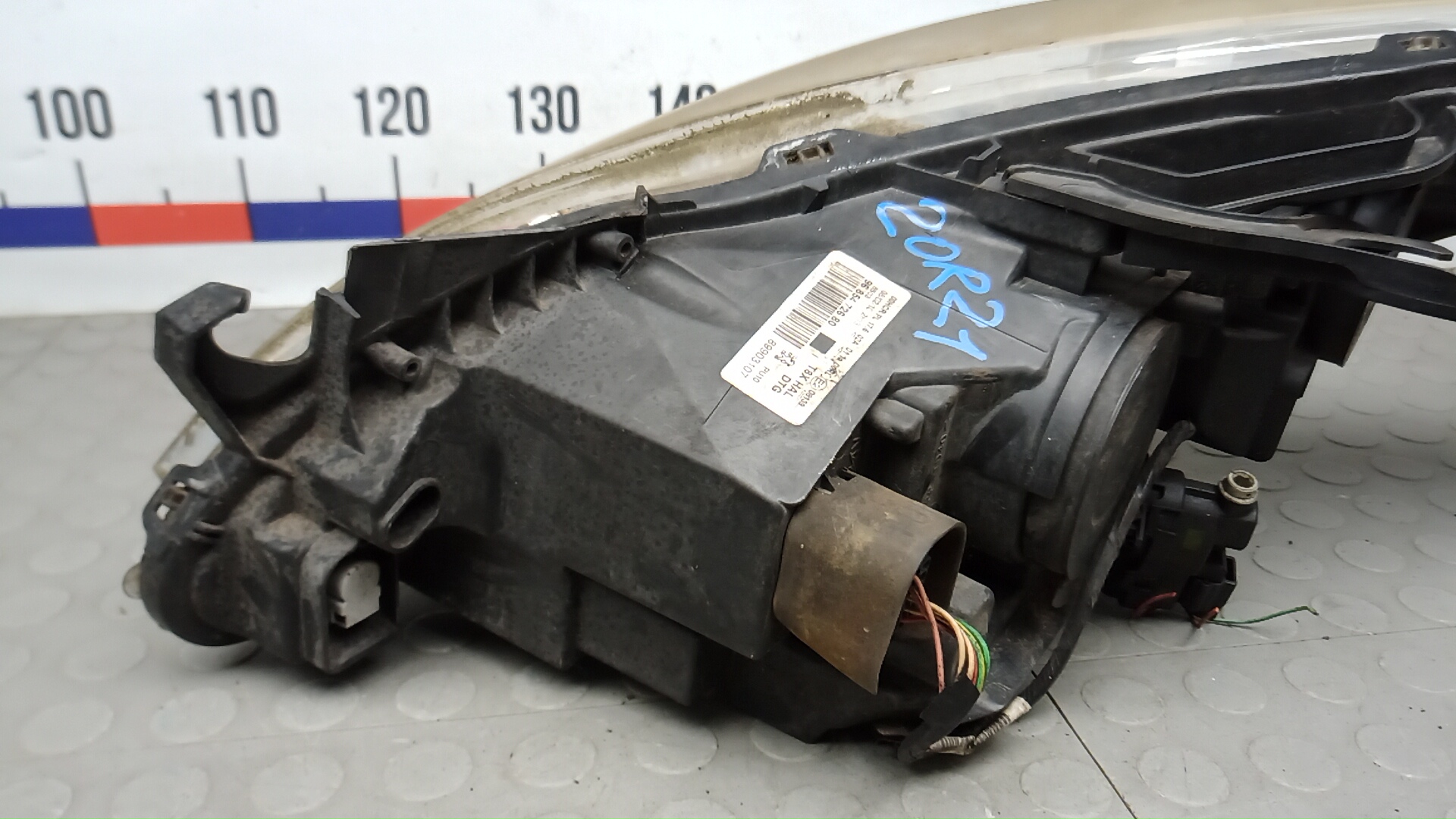 Фара правая