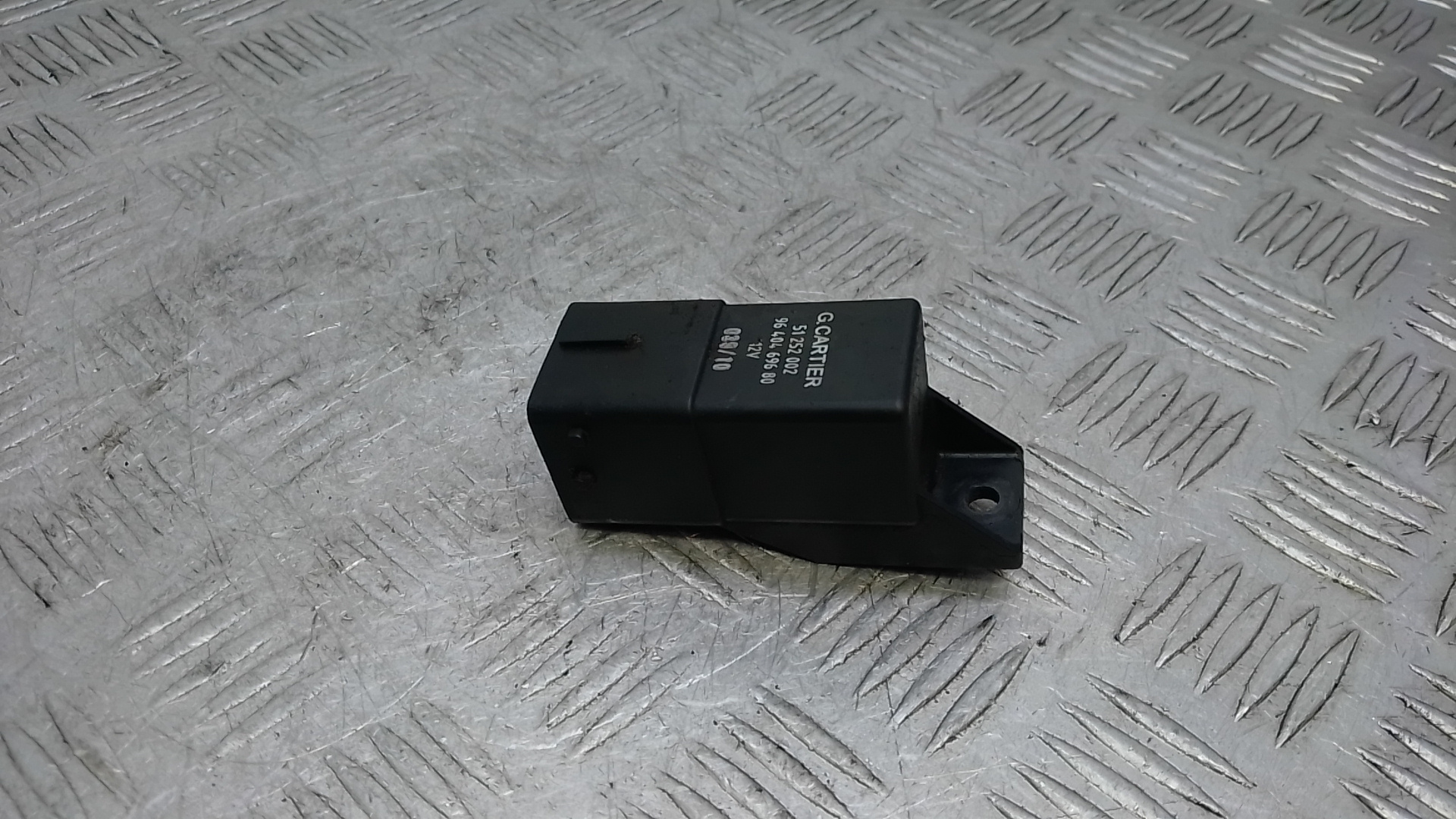 Реле свечей накала