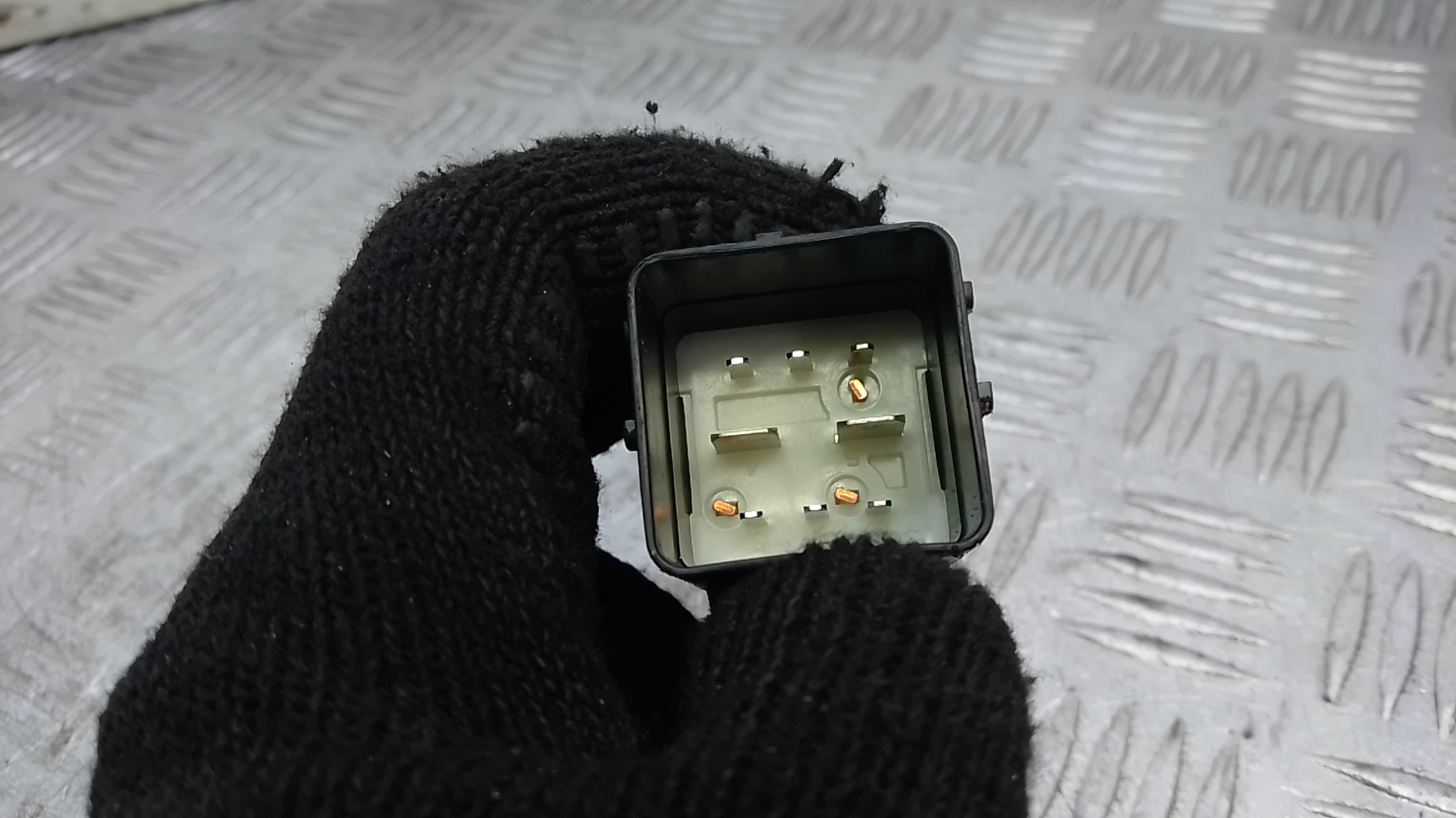 Реле свечей накала