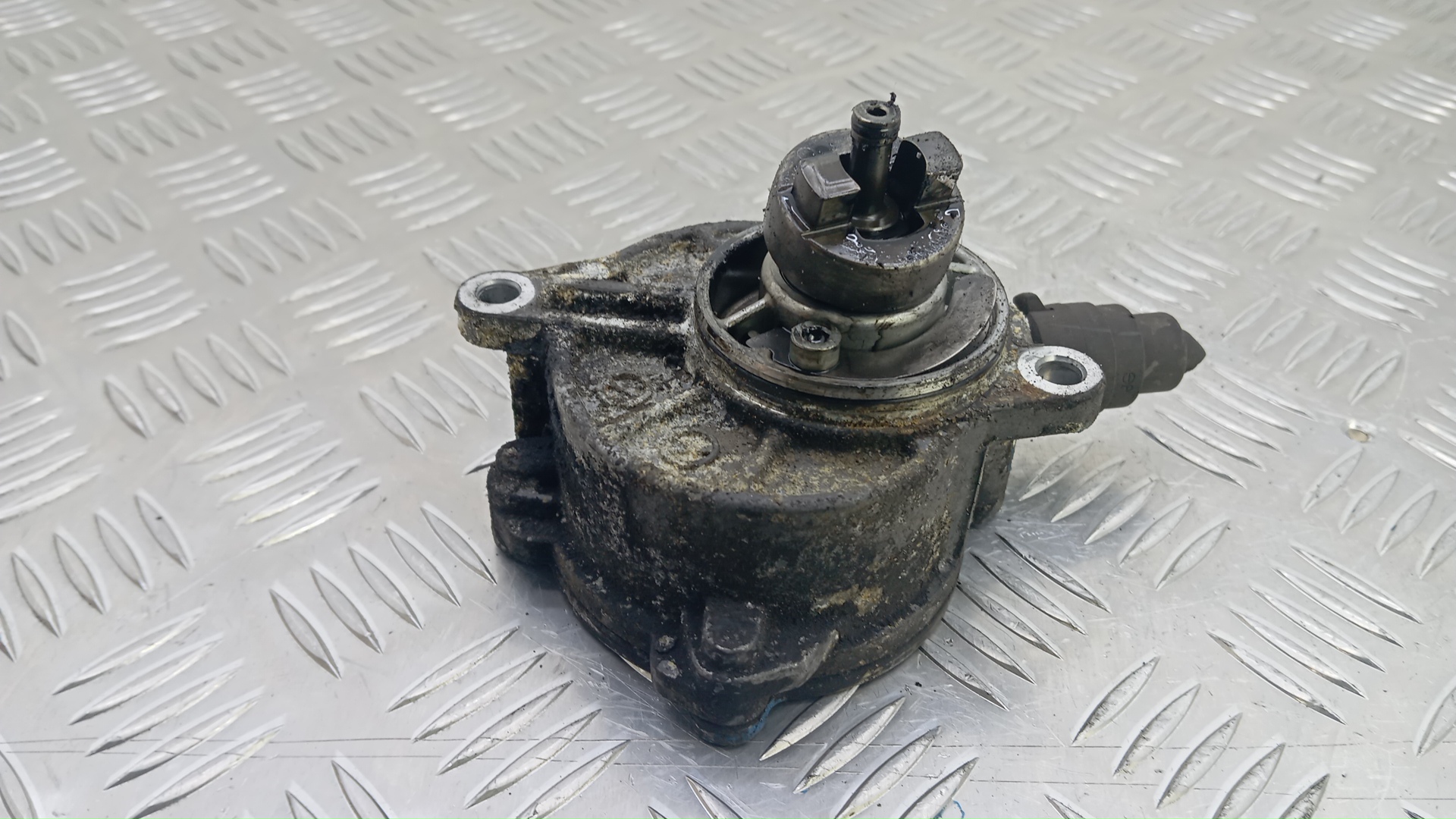 Насос вакуумный