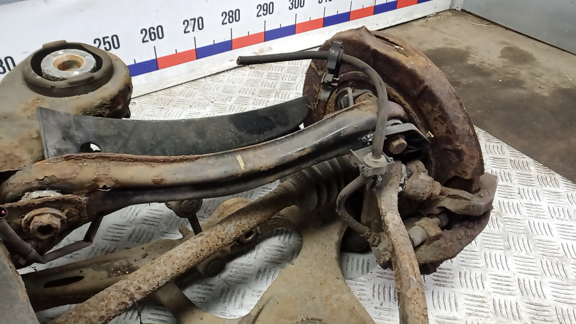 Мост задний