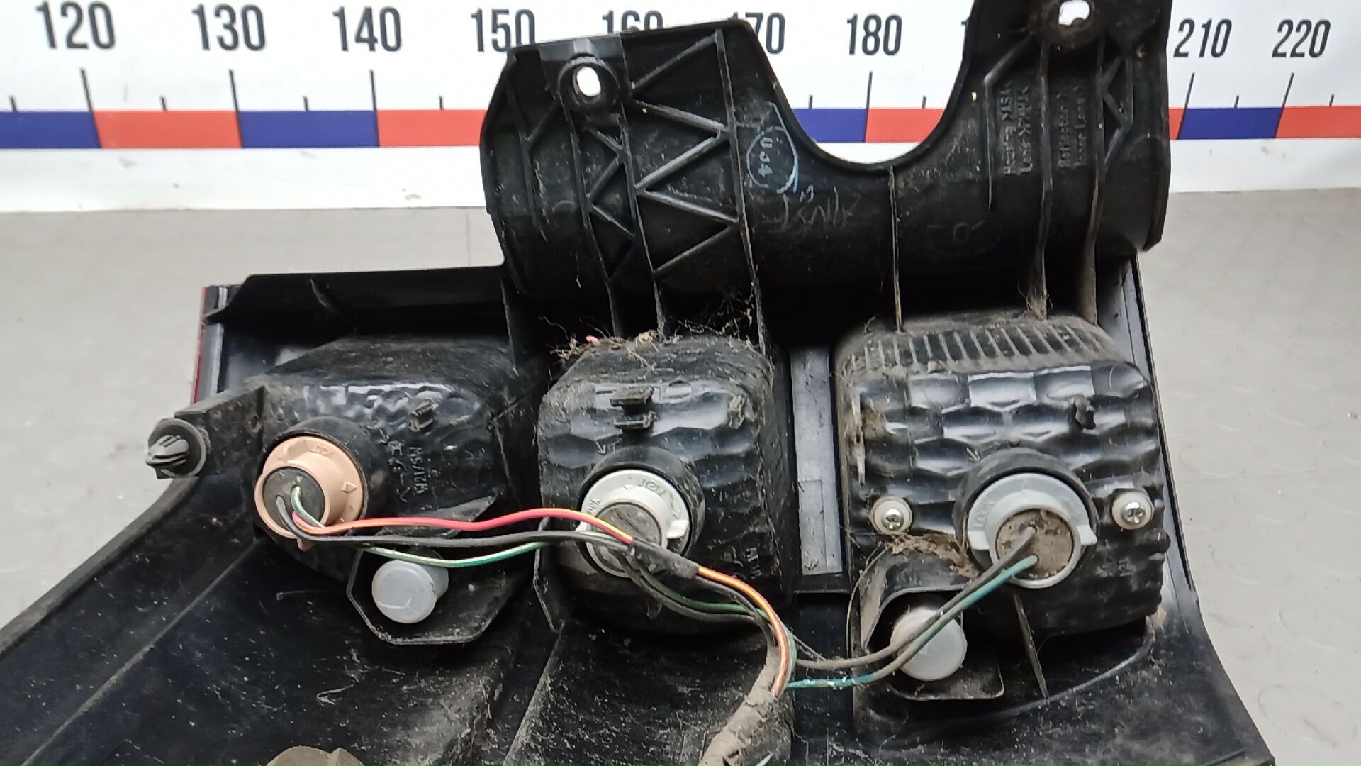 Фонарь задний правый