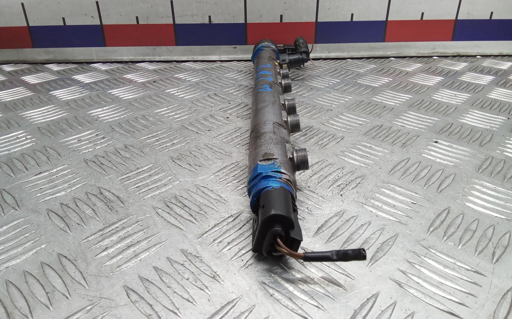 Рейка топливная (рампа)