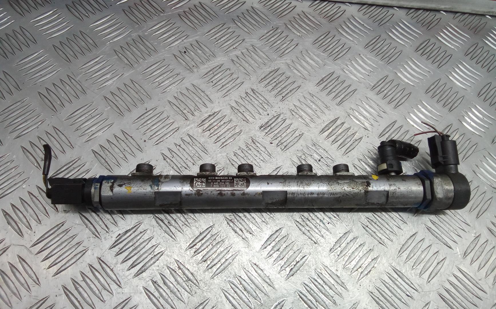 Рейка топливная (рампа)