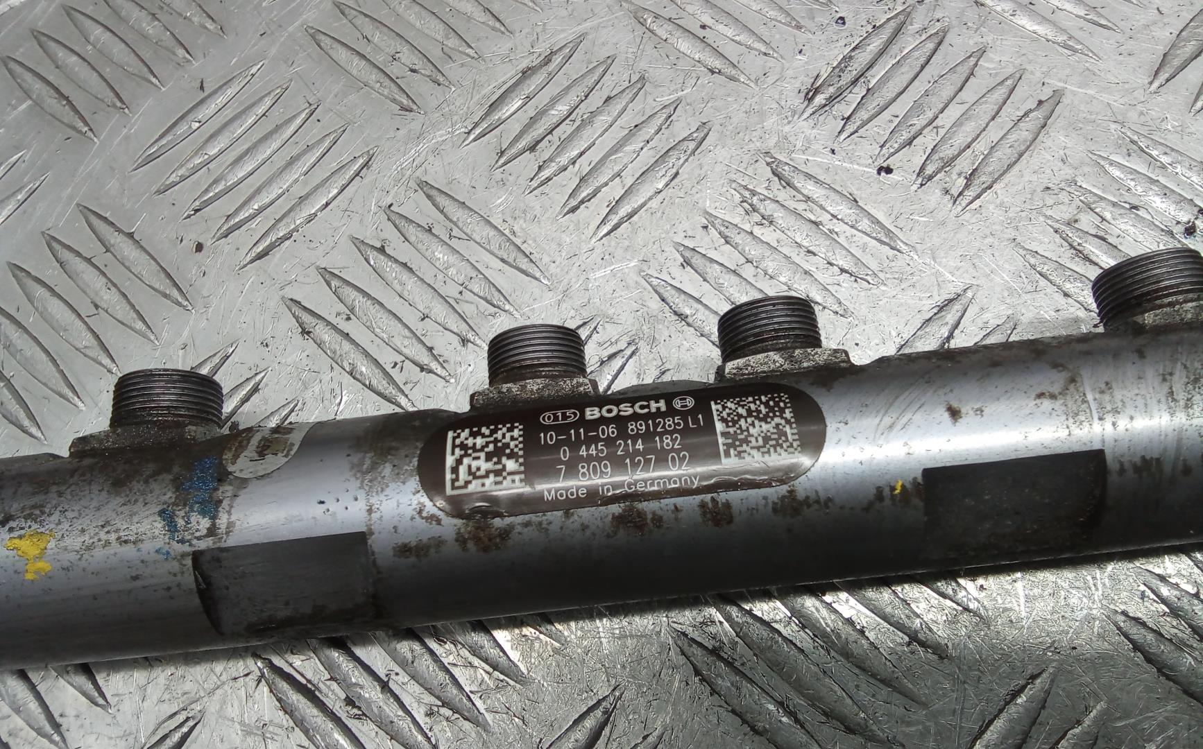 Рейка топливная (рампа)