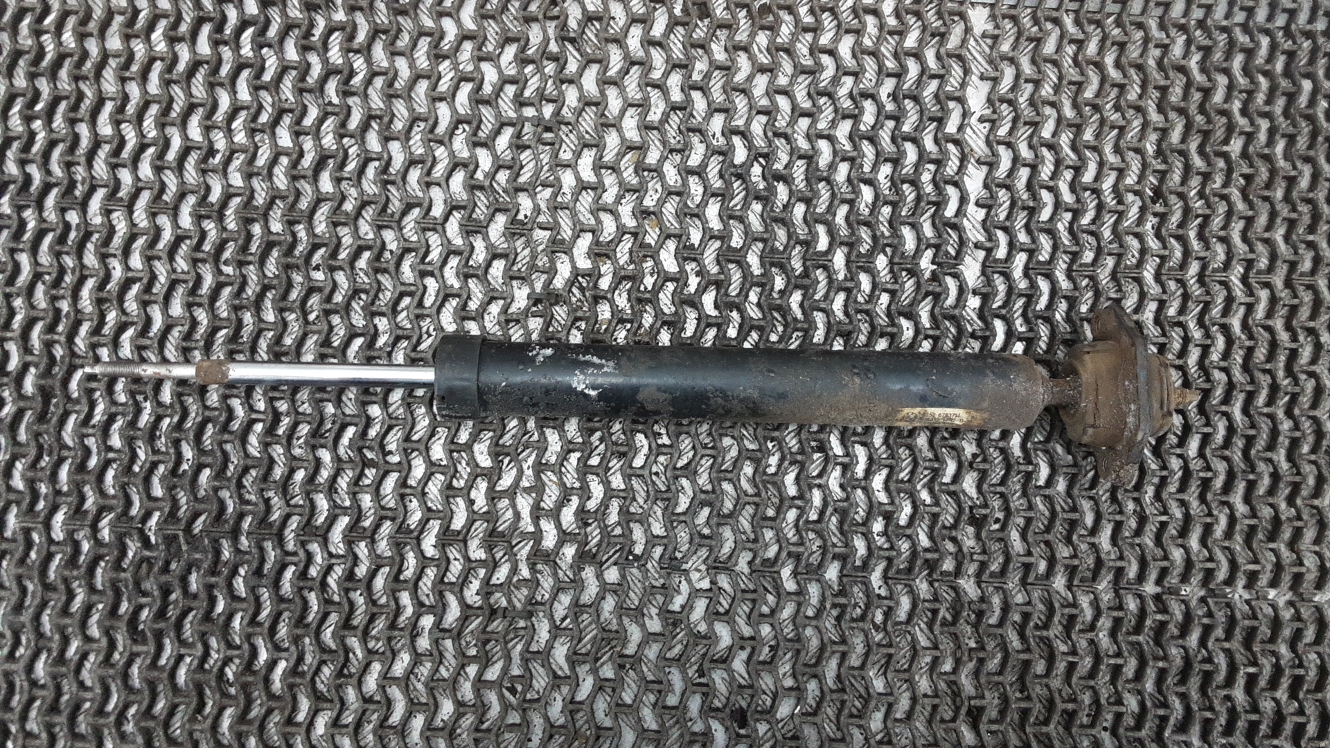 Амортизатор задний (стойка)