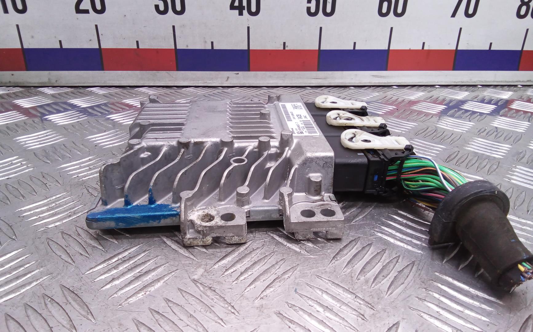 Блок управления двигателем