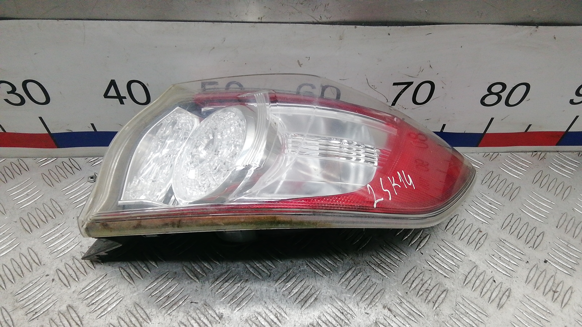 Фонарь задний правый