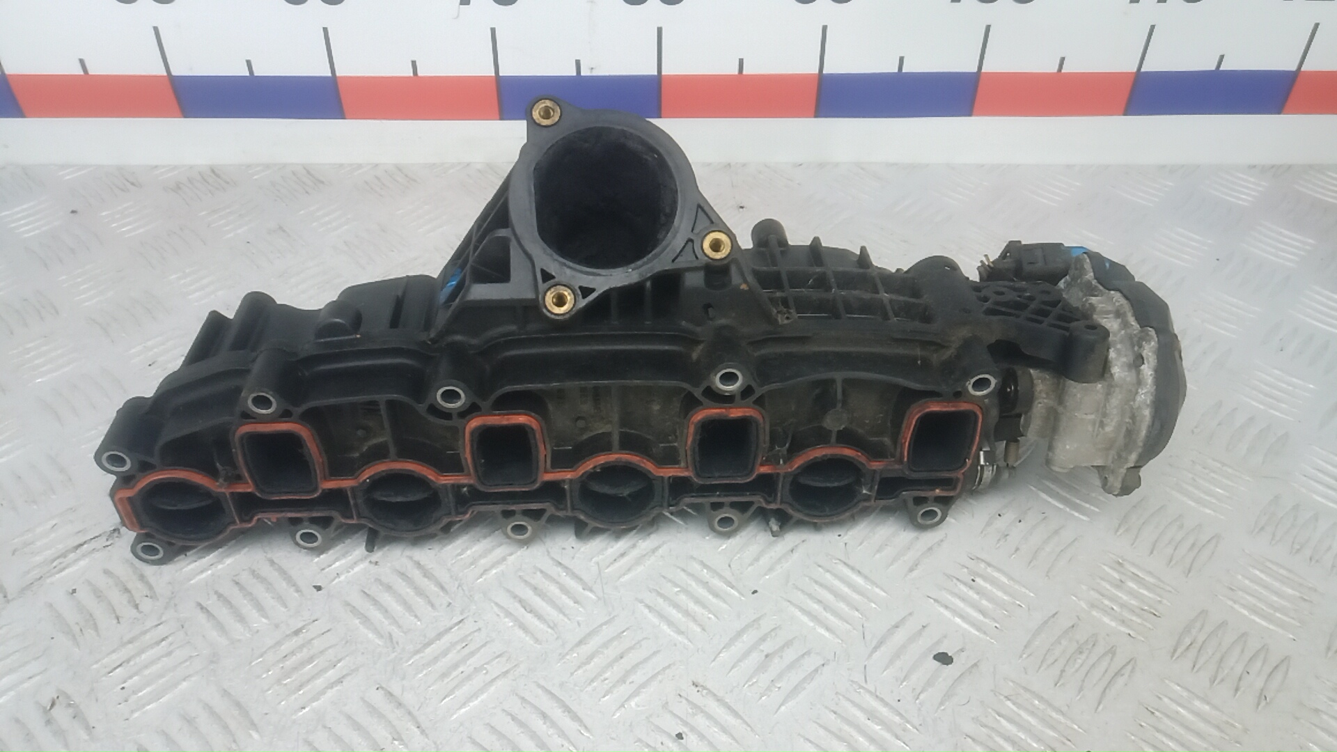 Коллектор впускной для Yeti (5L) 2009-2018