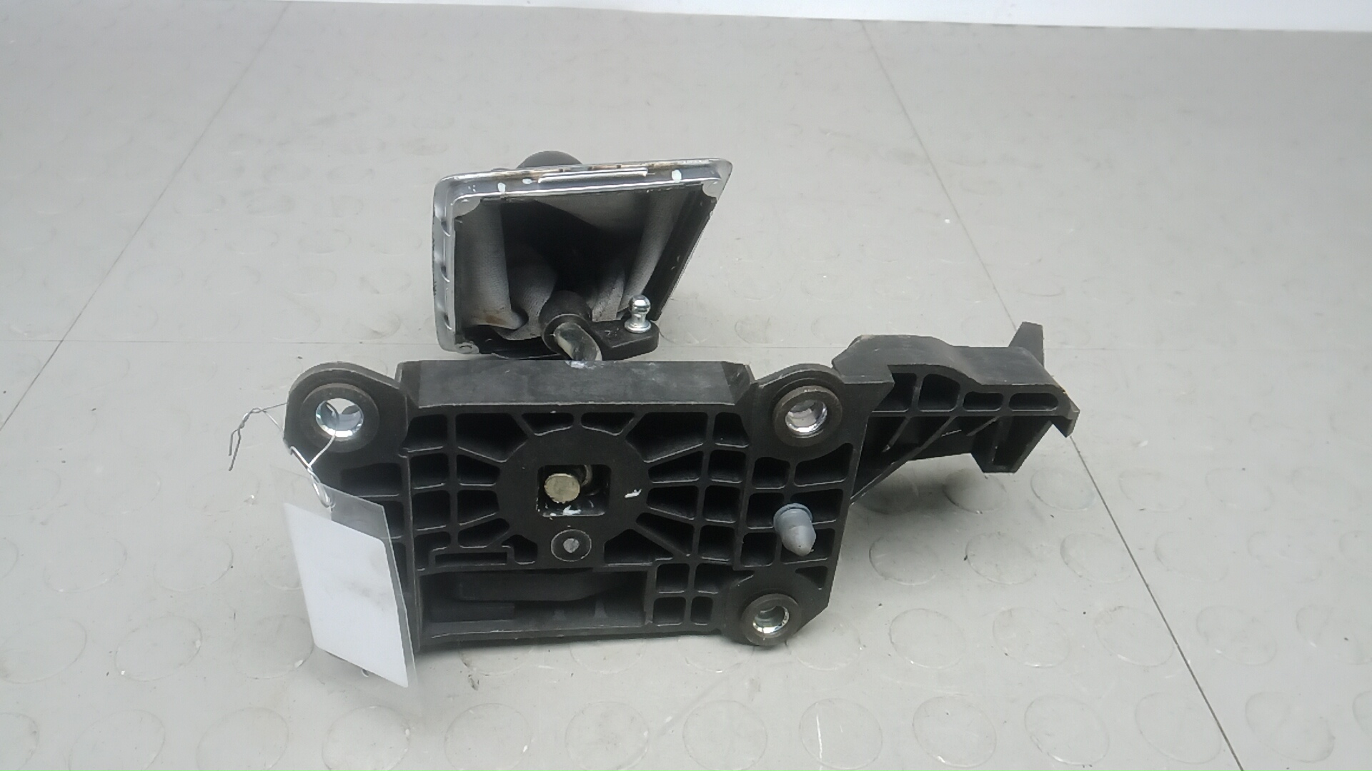 Кулиса МКПП / АКПП