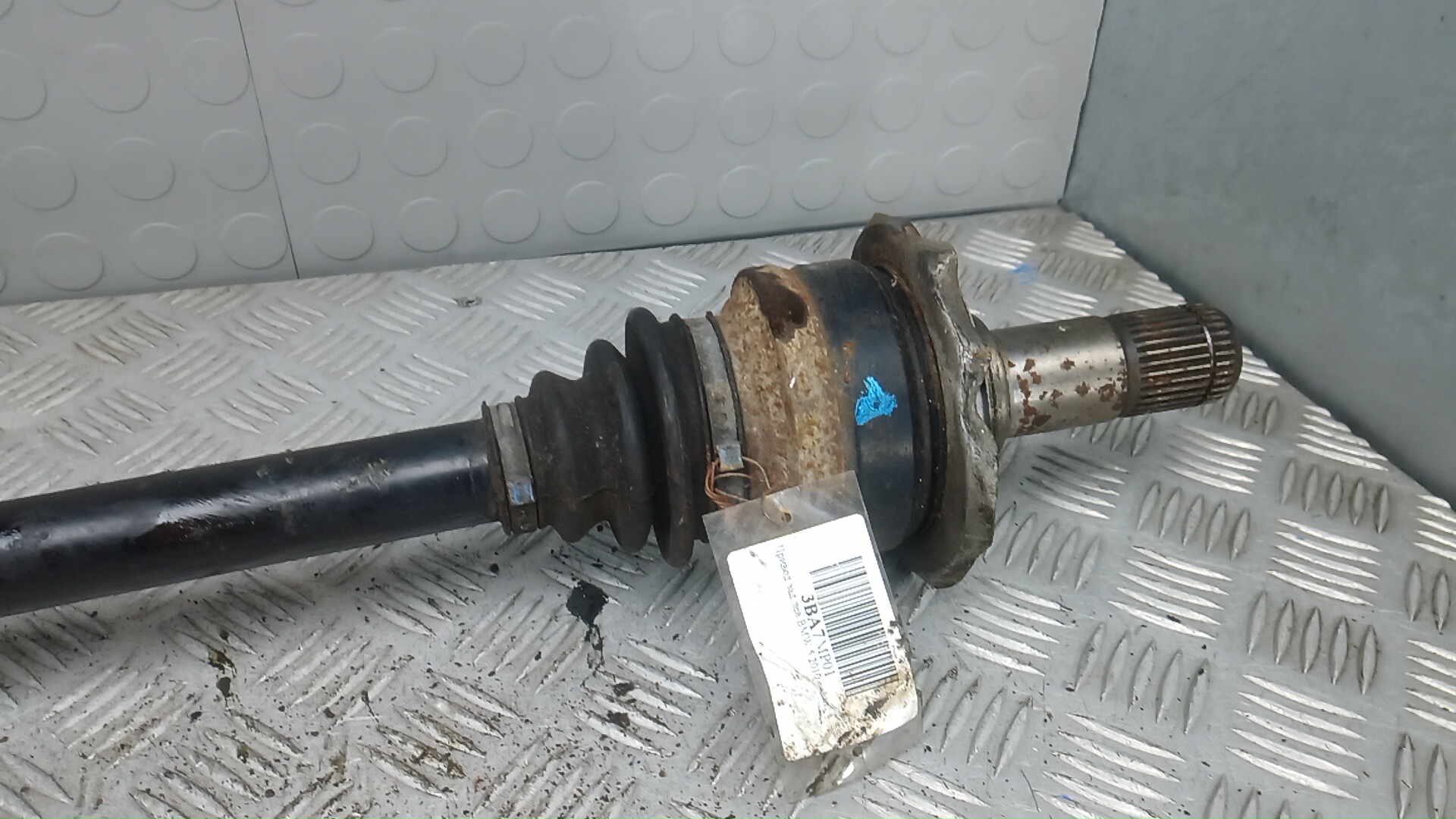 Полуось задняя левая