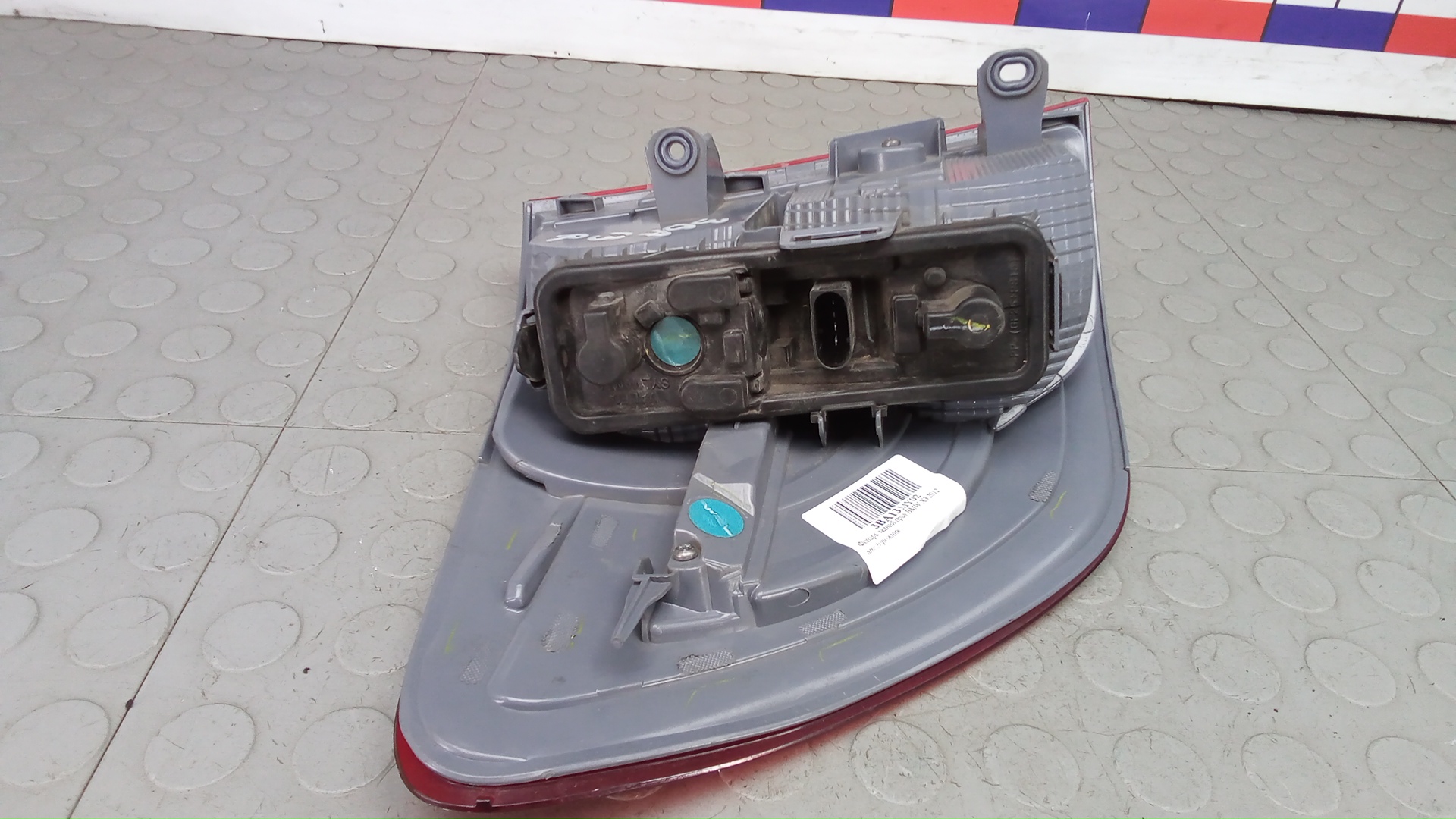 Фонарь задний правый