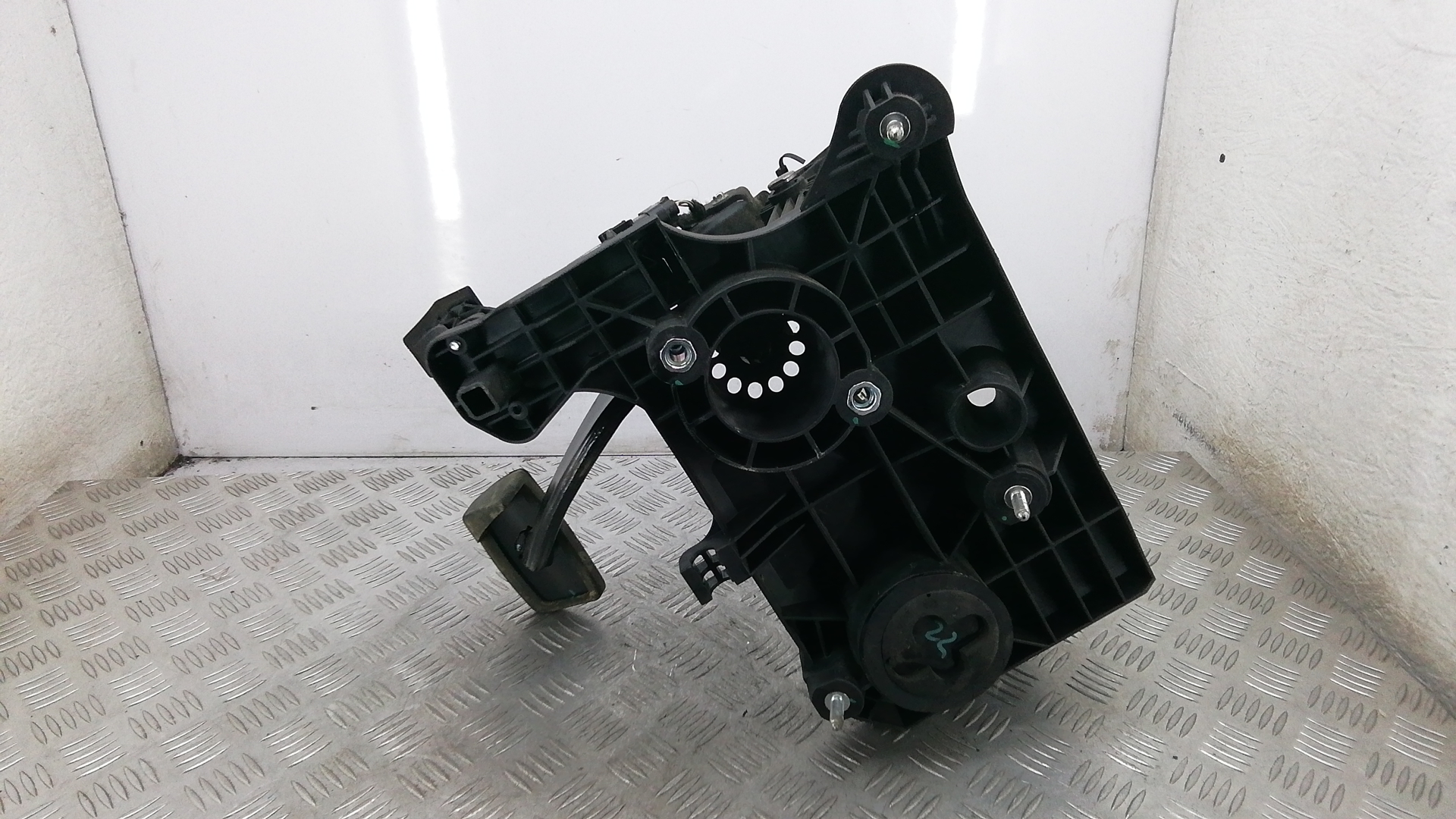 Кронштейн крепления педали