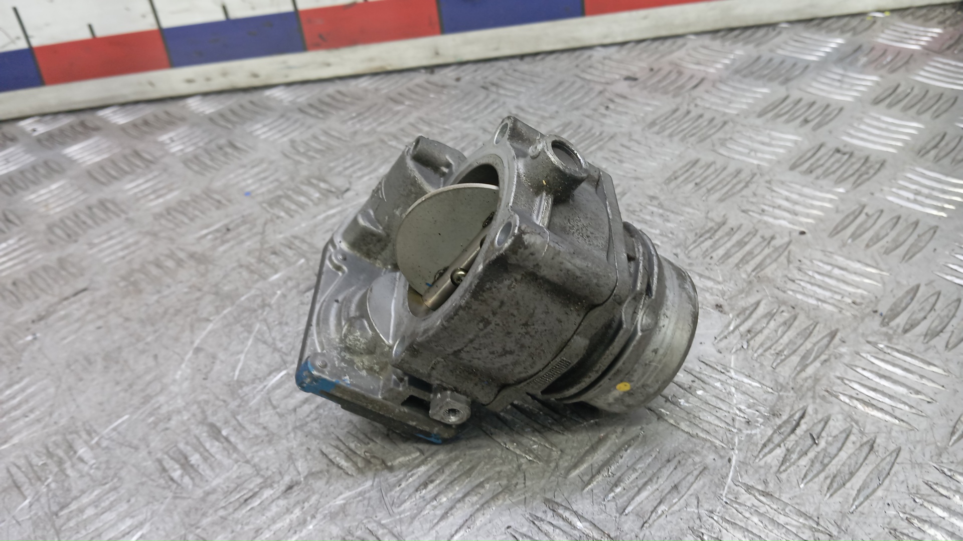 Заслонка дроссельная электрическая