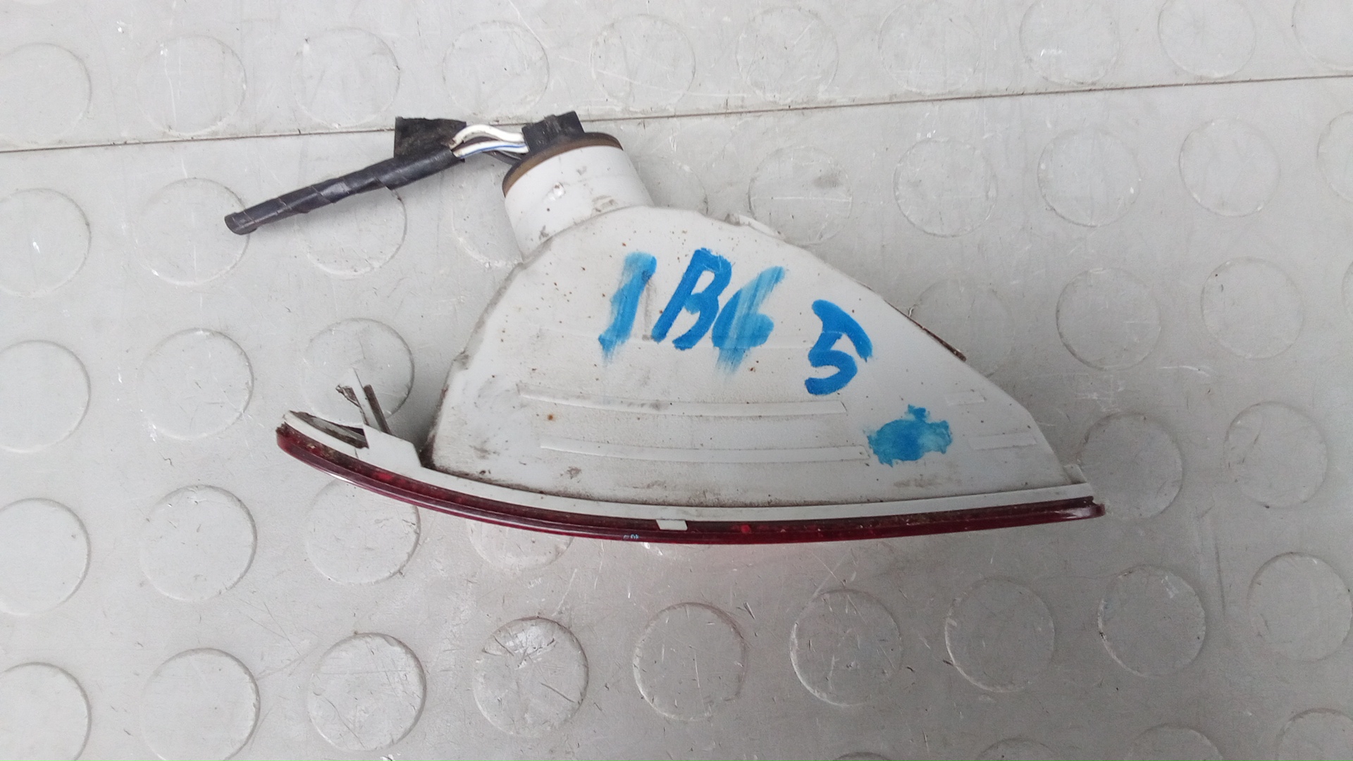 Фонарь задний в бампер левый