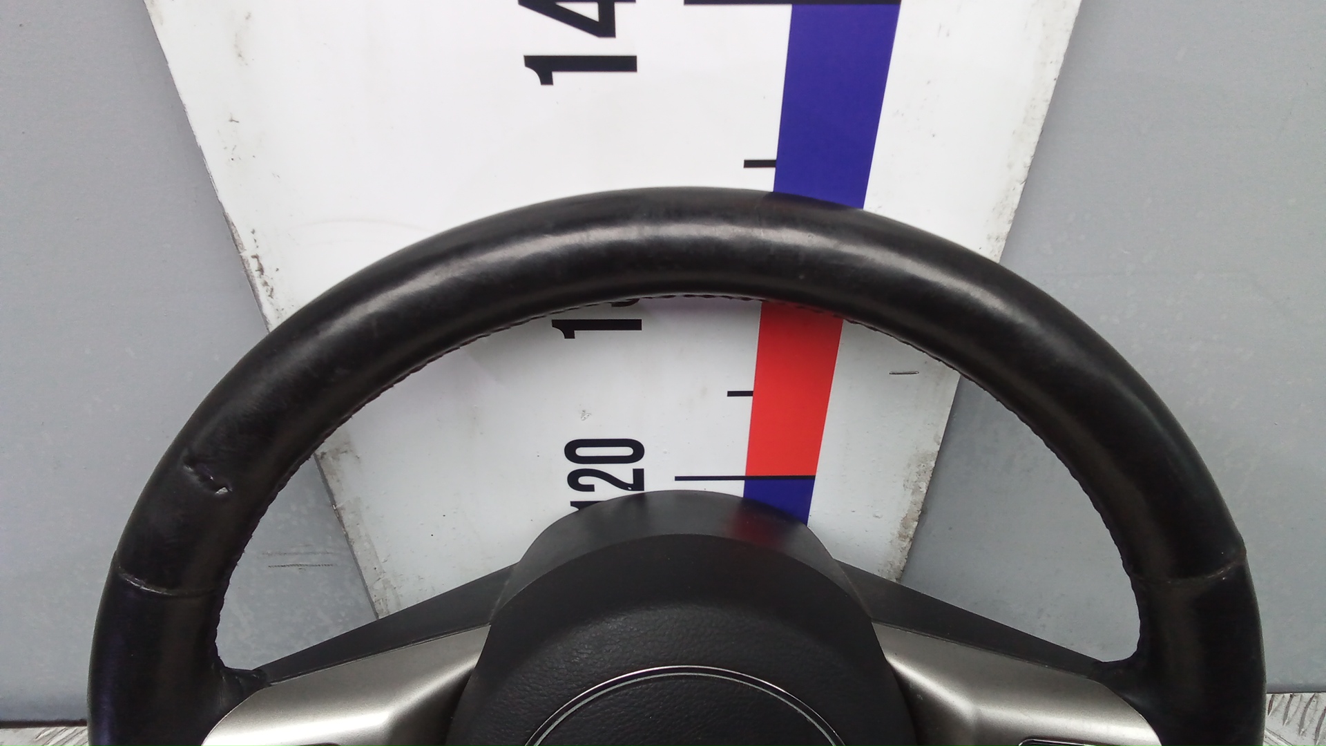 Рулевое колесо (руль)