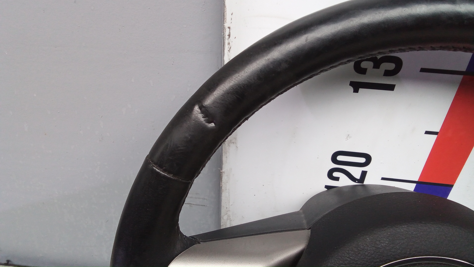 Рулевое колесо (руль)