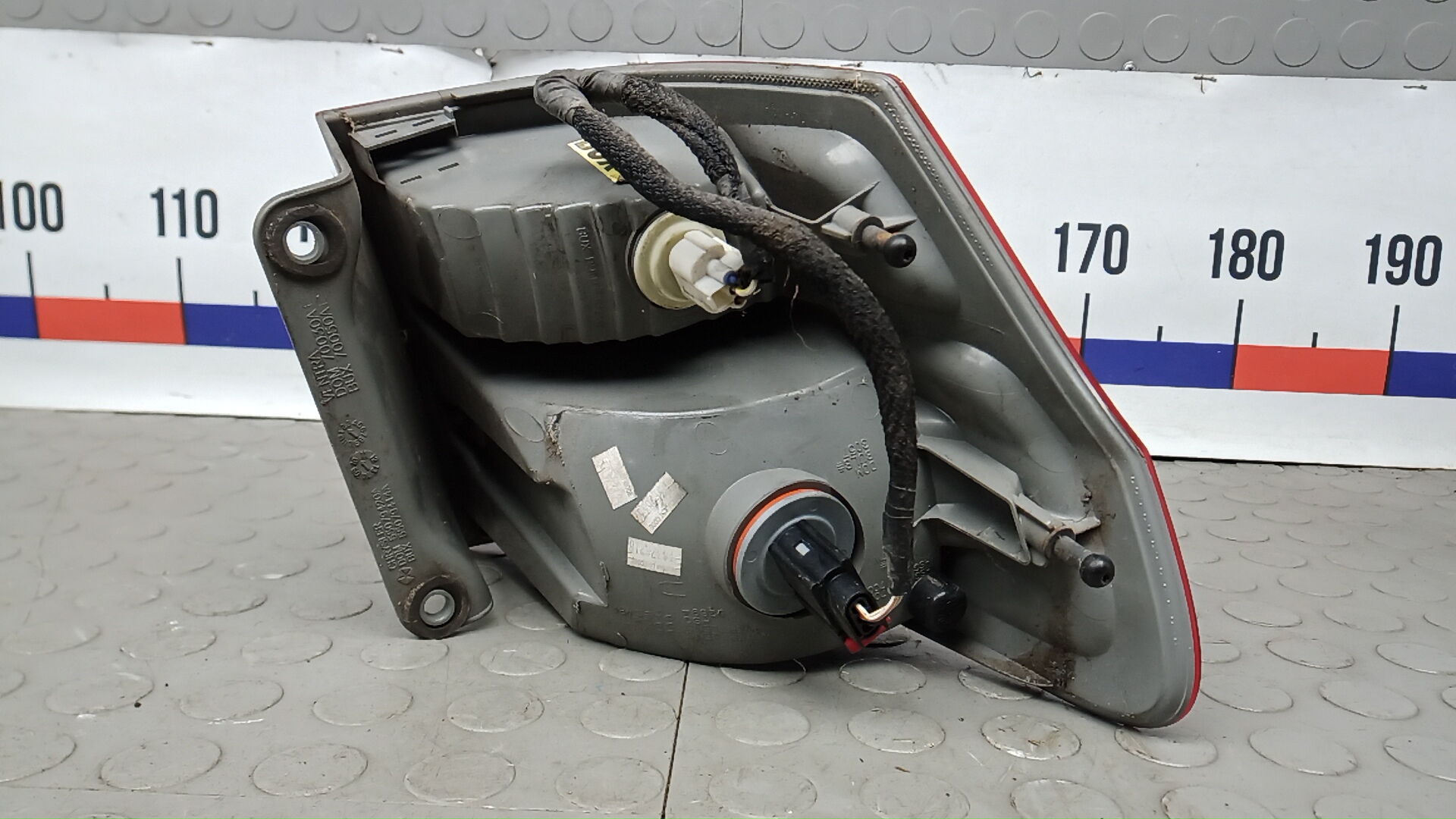 Фонарь задний правый