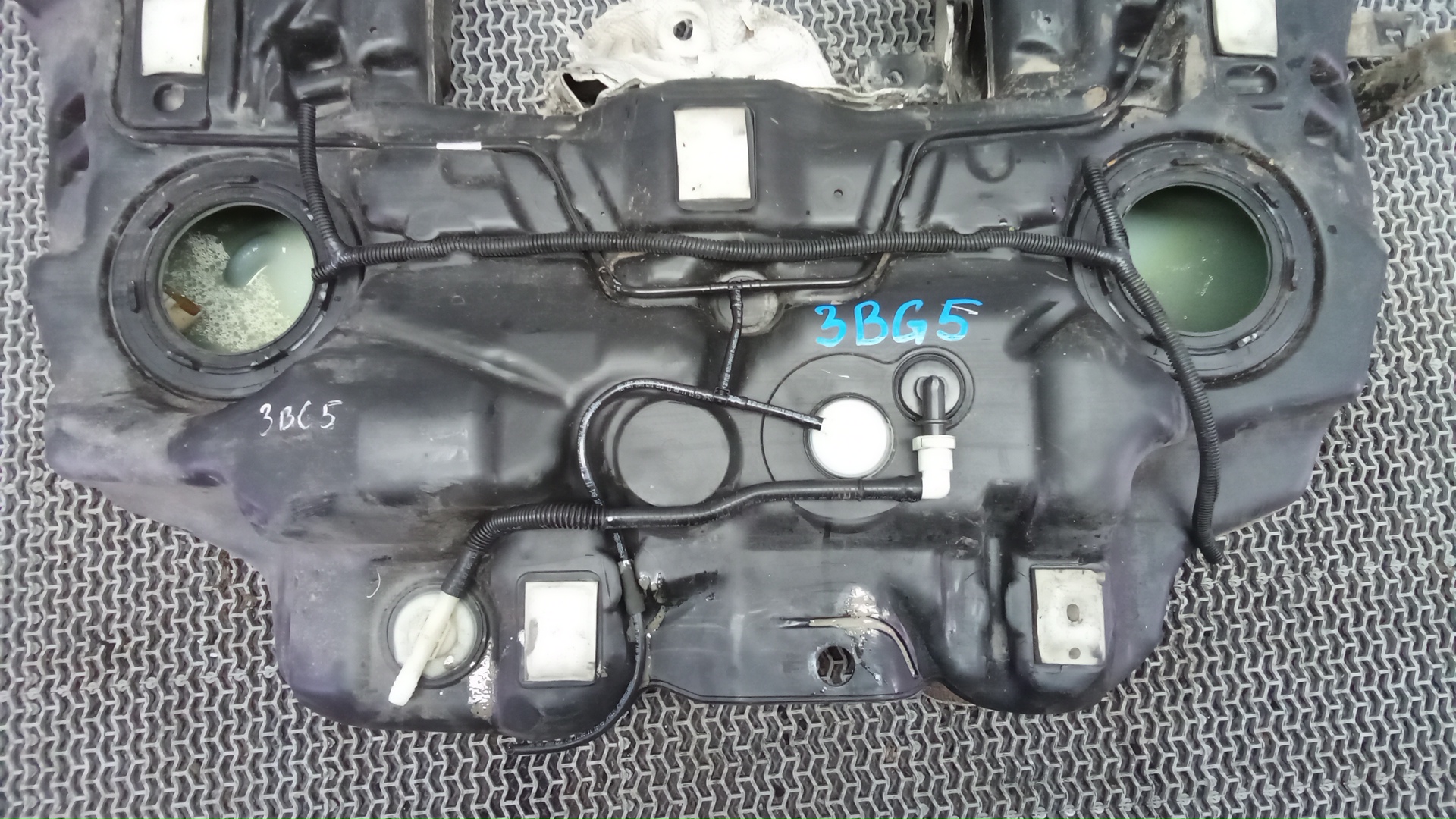 Бак топливный