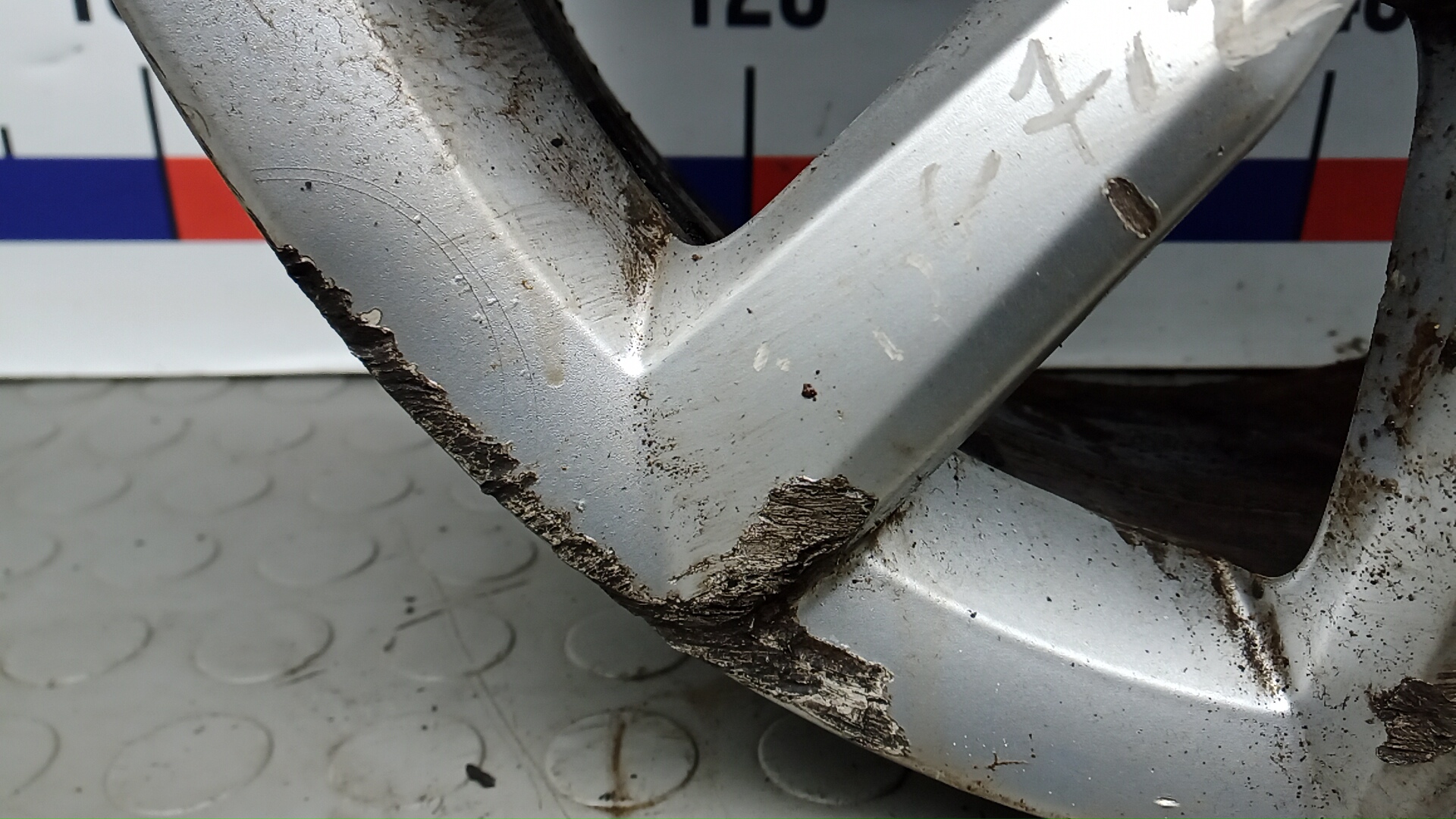 Диск колесный литой легкий сплав