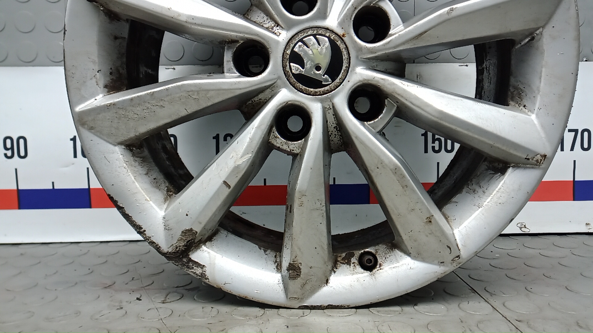 Диск колесный литой легкий сплав