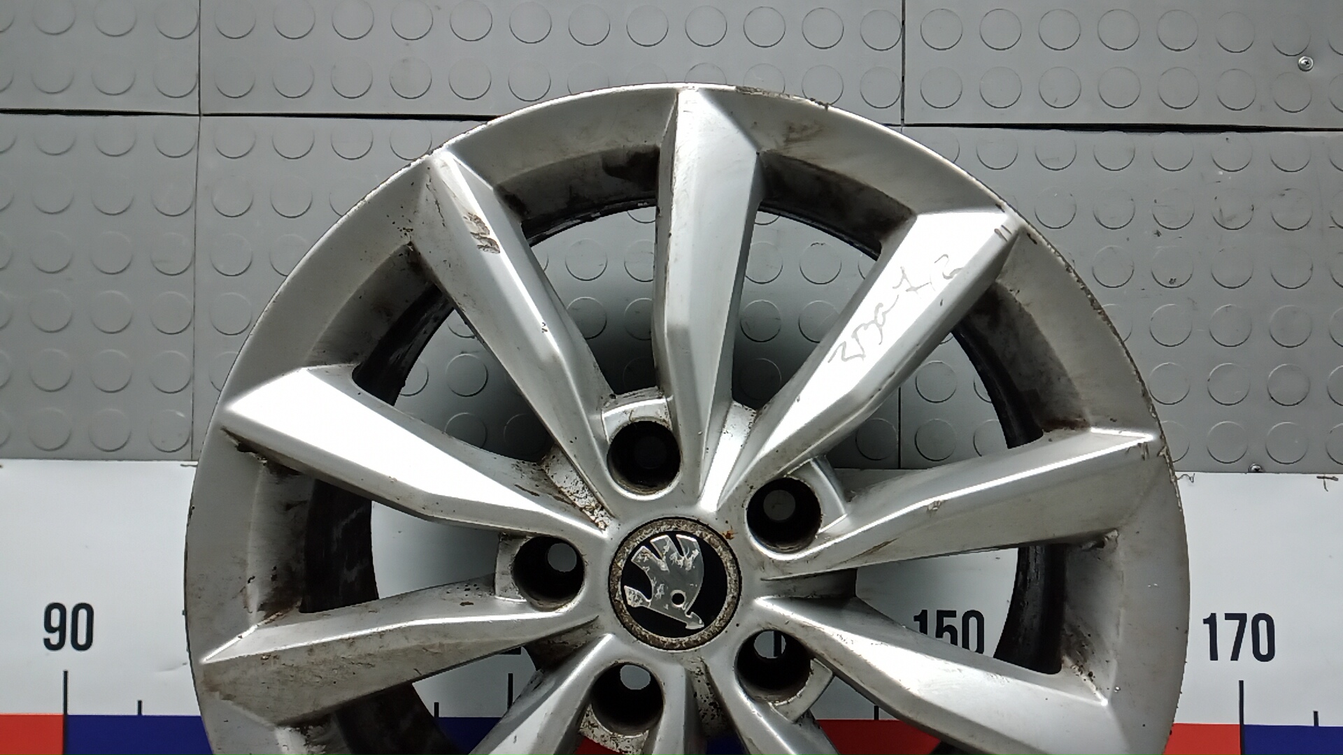 Диск колесный литой легкий сплав