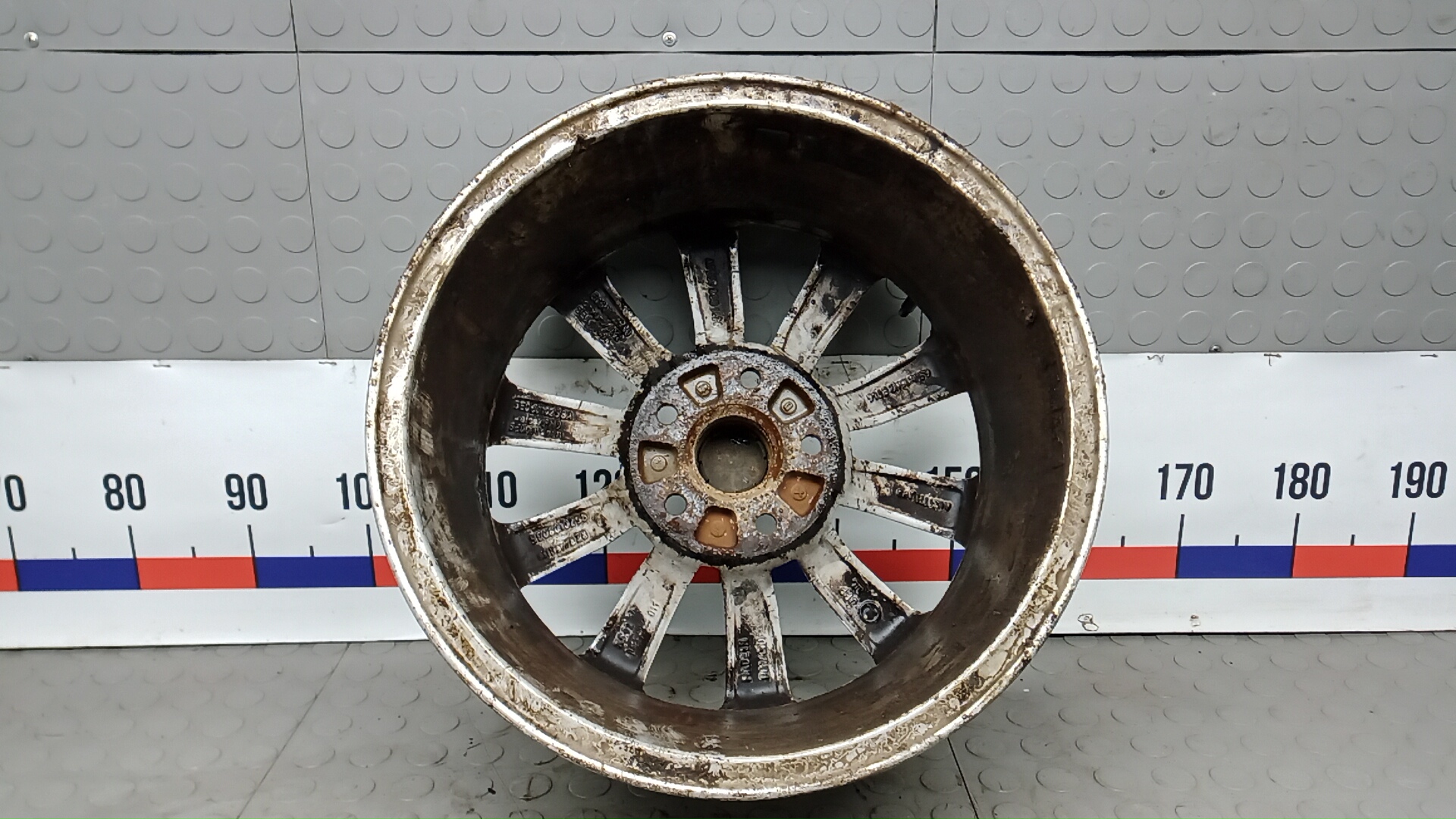 Диск колесный литой легкий сплав