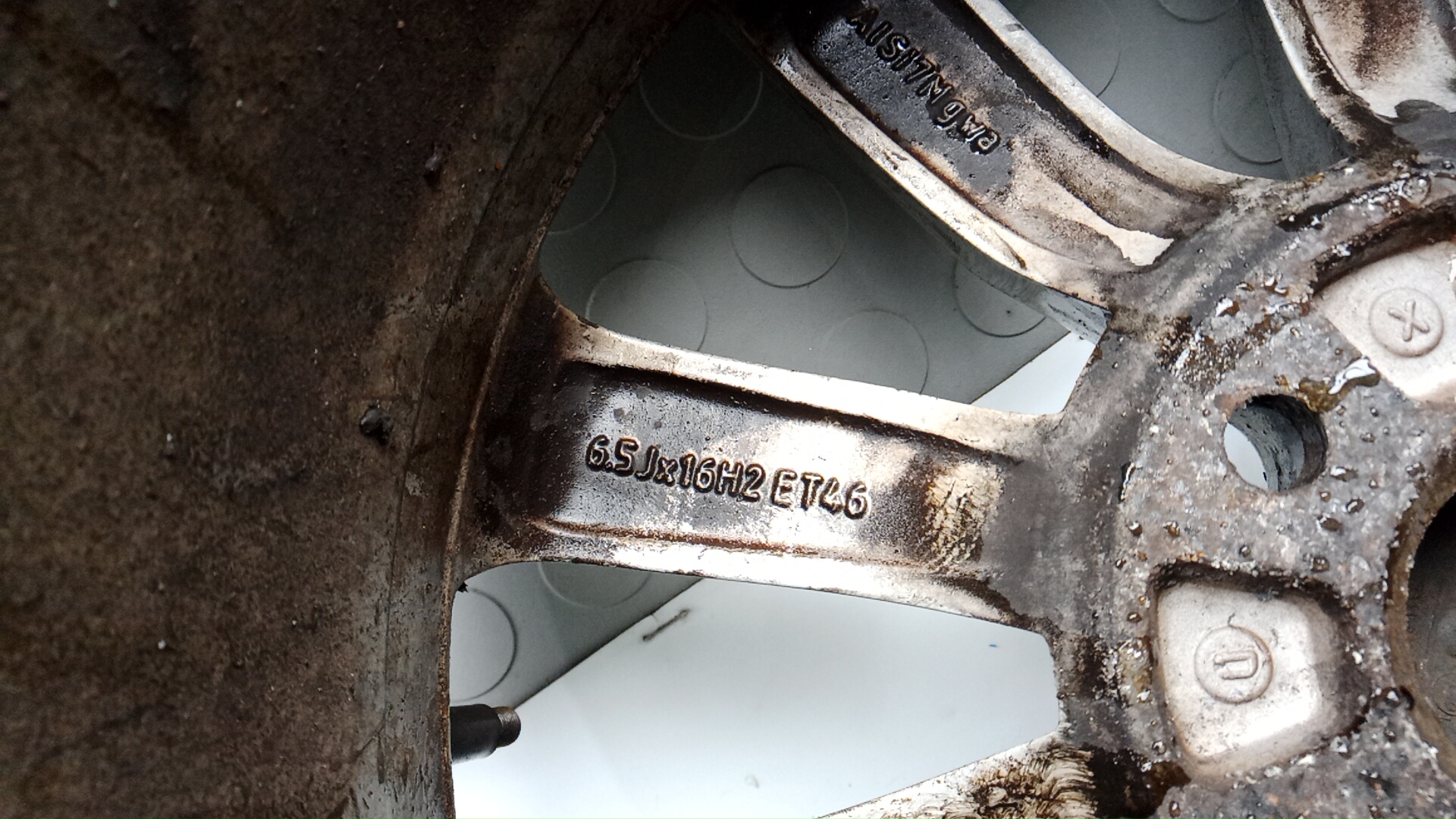 Диск колесный литой легкий сплав