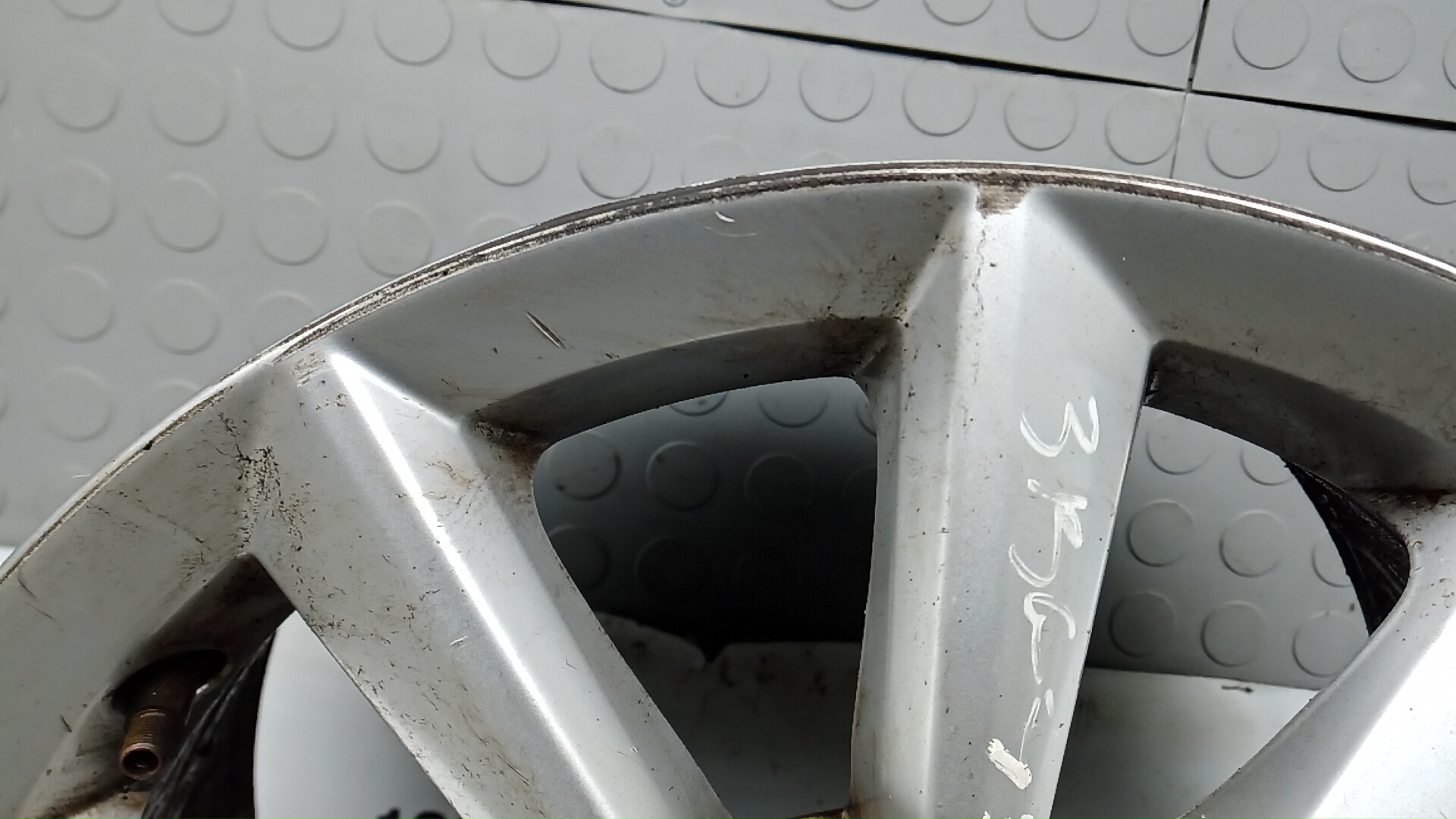 Диск колесный литой легкий сплав