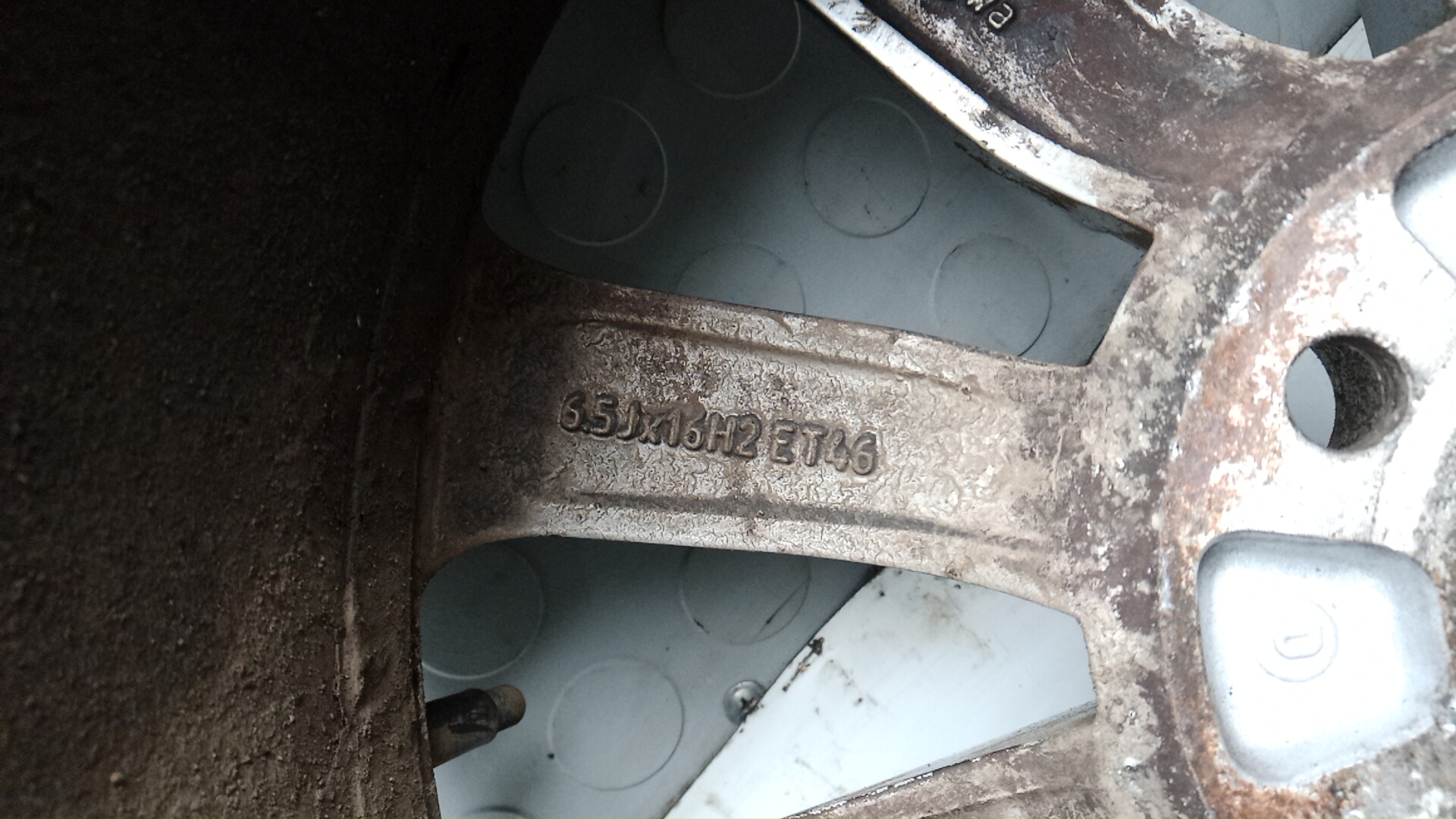 Диск колесный литой легкий сплав