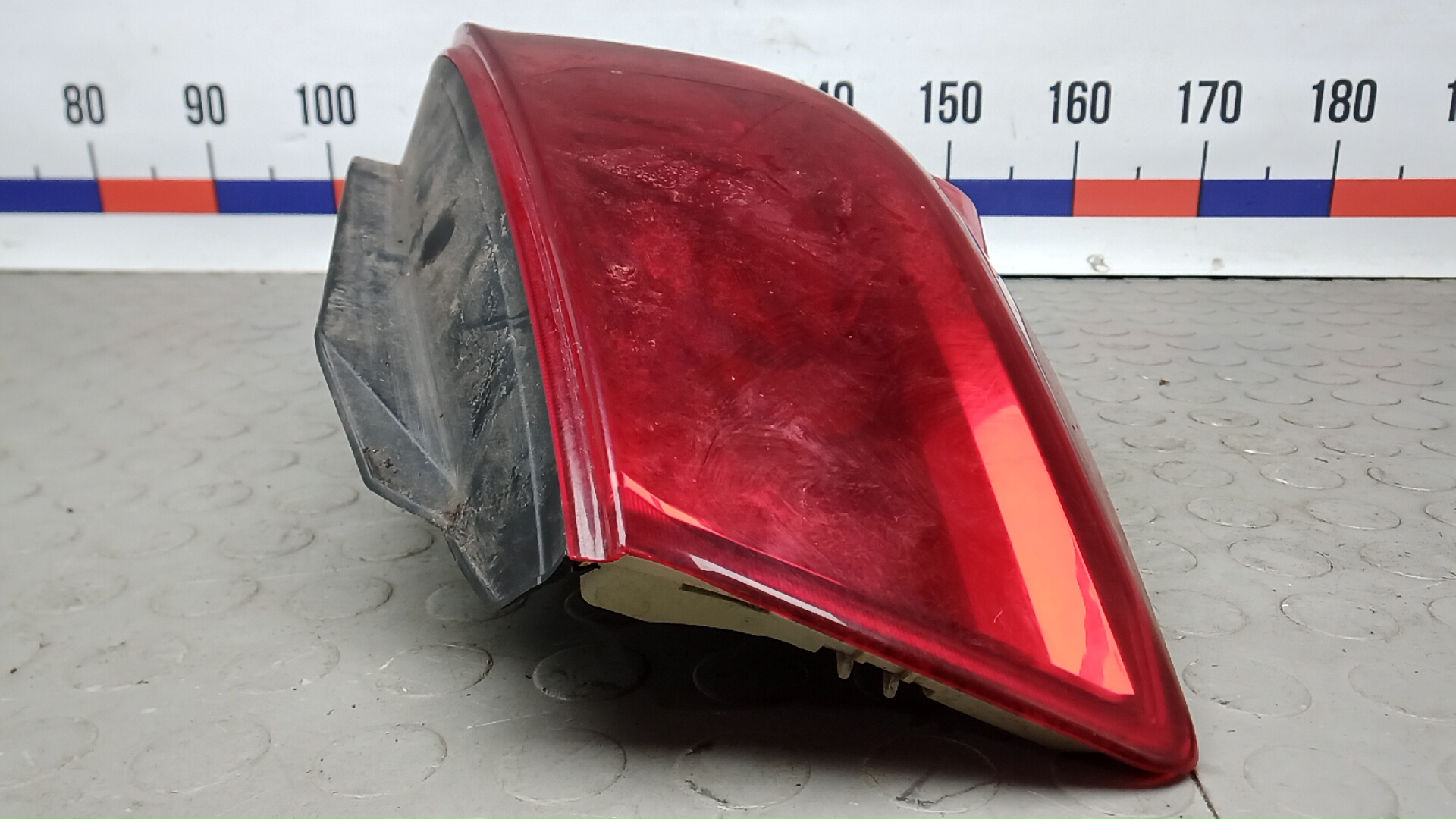 Фонарь задний левый