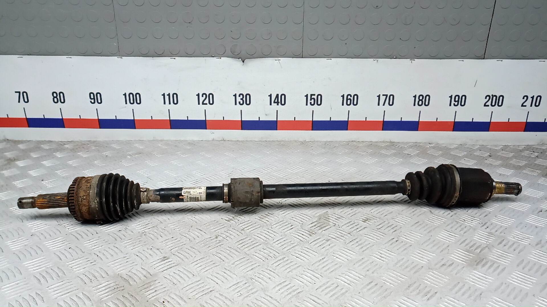 Полуось передняя правая