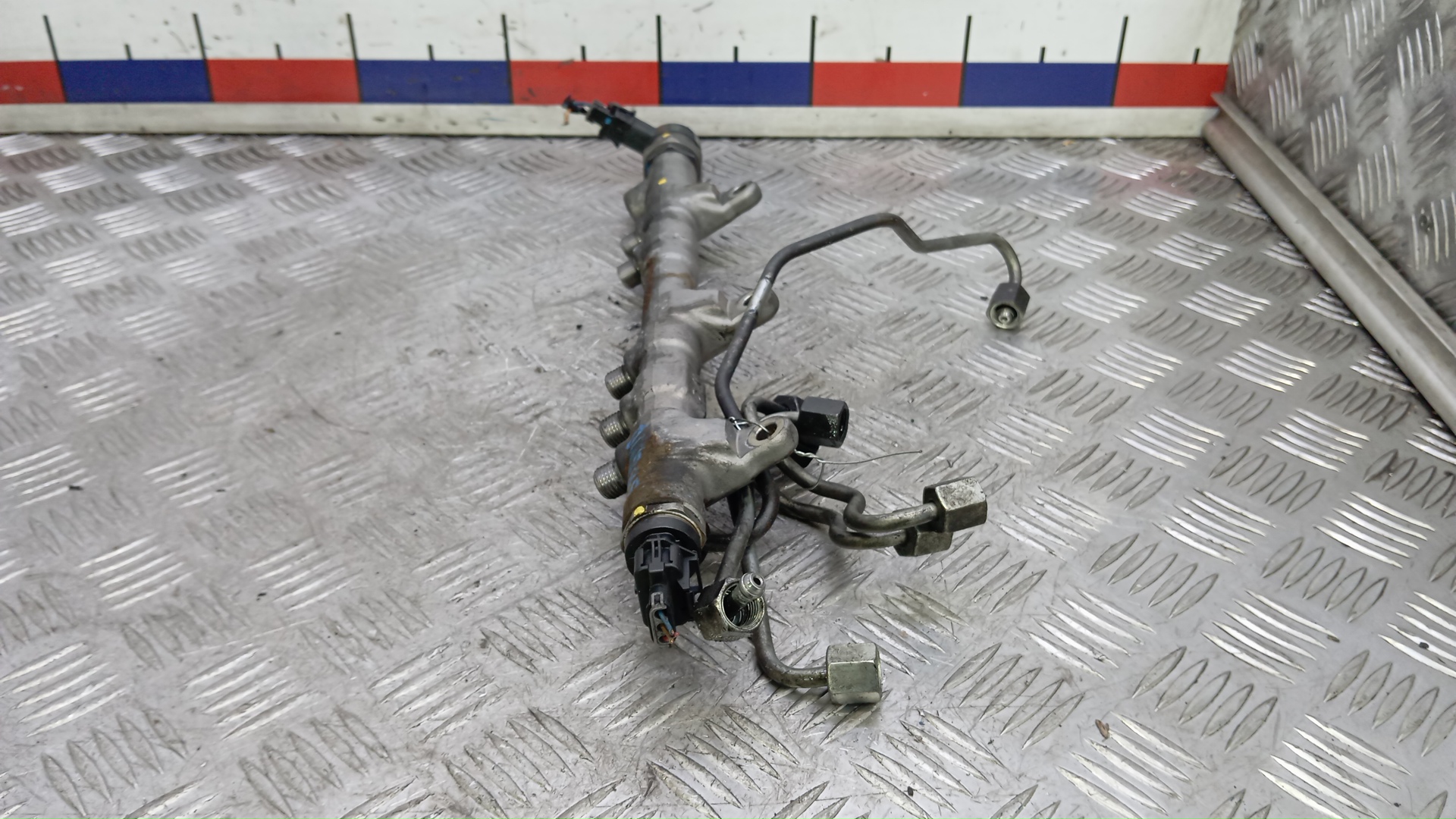 Рейка топливная (рампа)