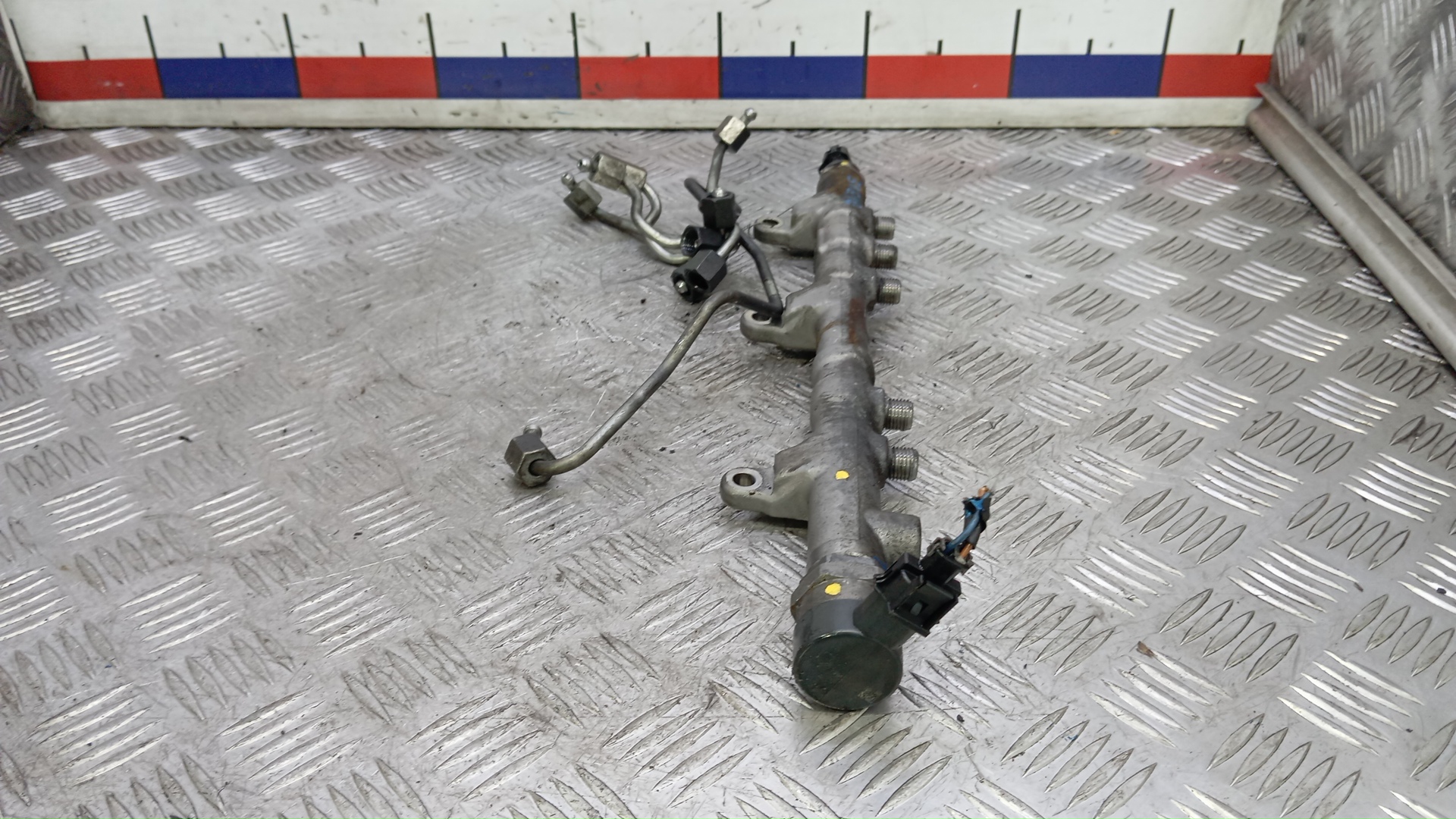 Рейка топливная (рампа)