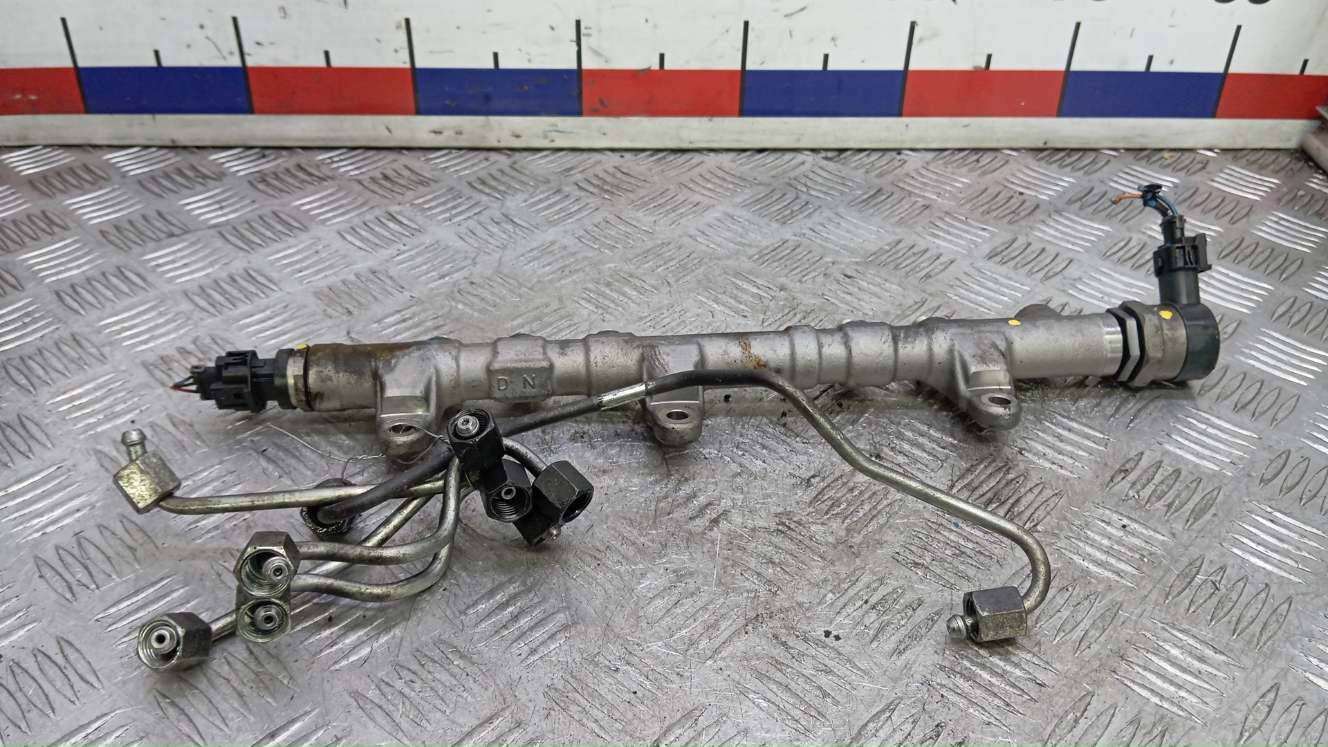 Рейка топливная (рампа)