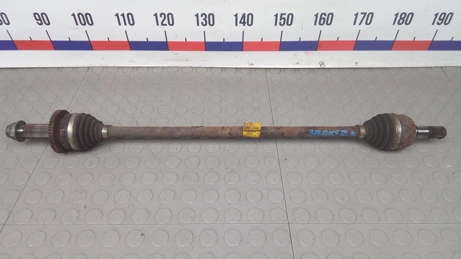 Полуось задняя правая