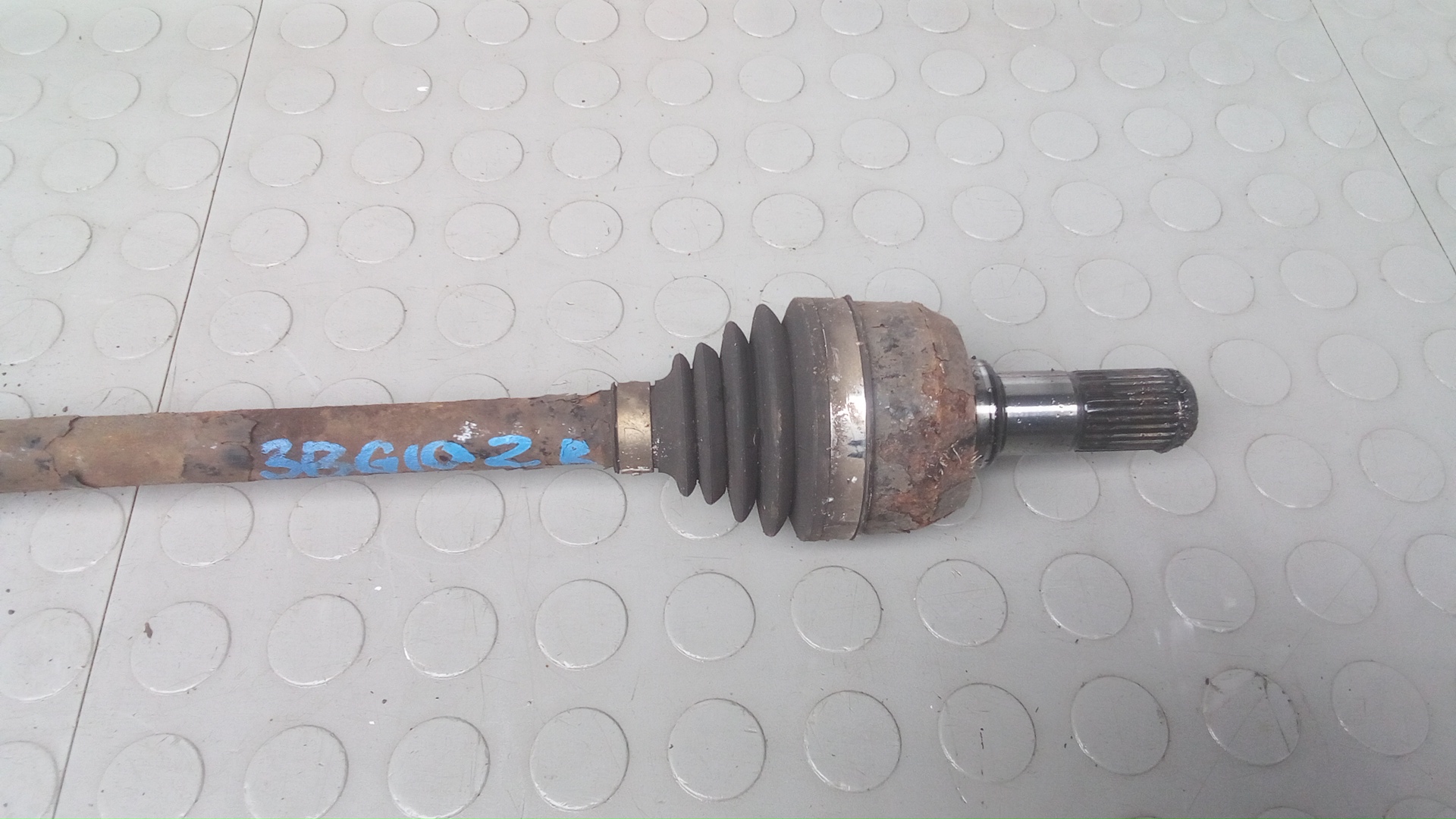 Полуось задняя правая