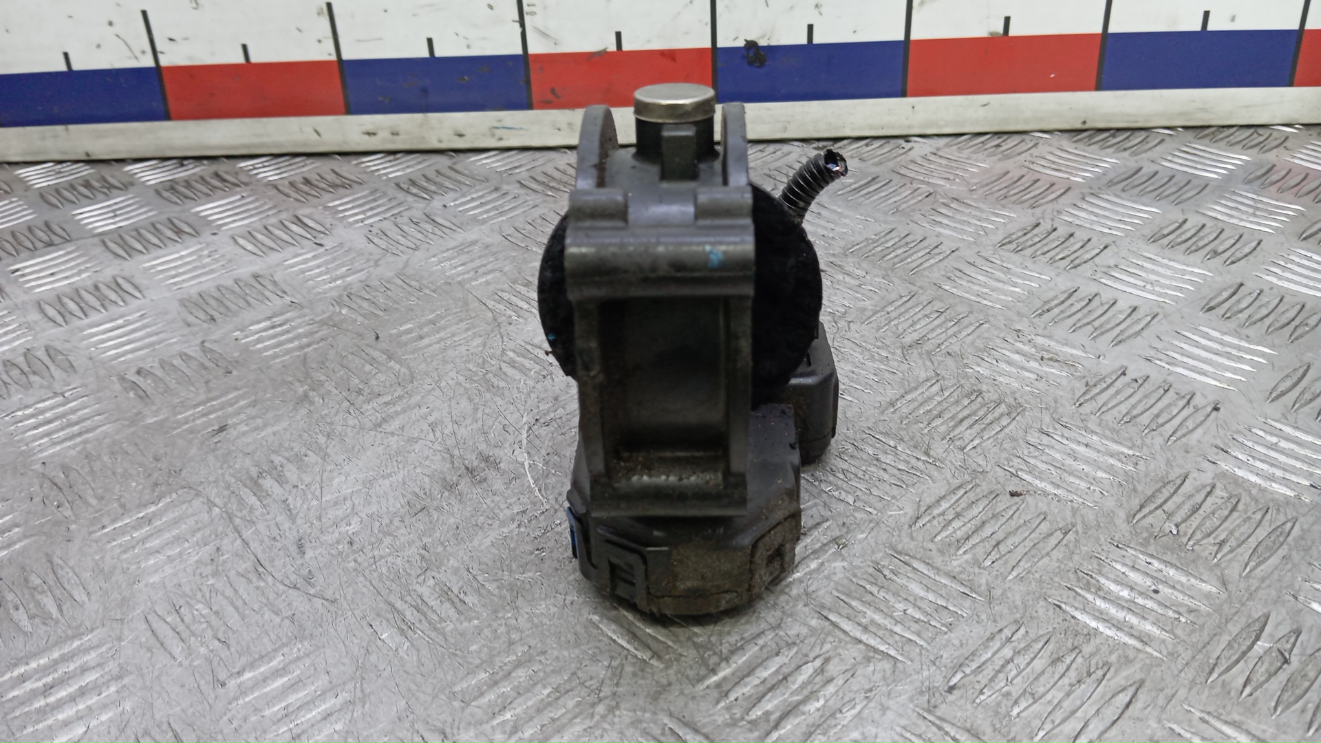 Заслонка дроссельная электрическая