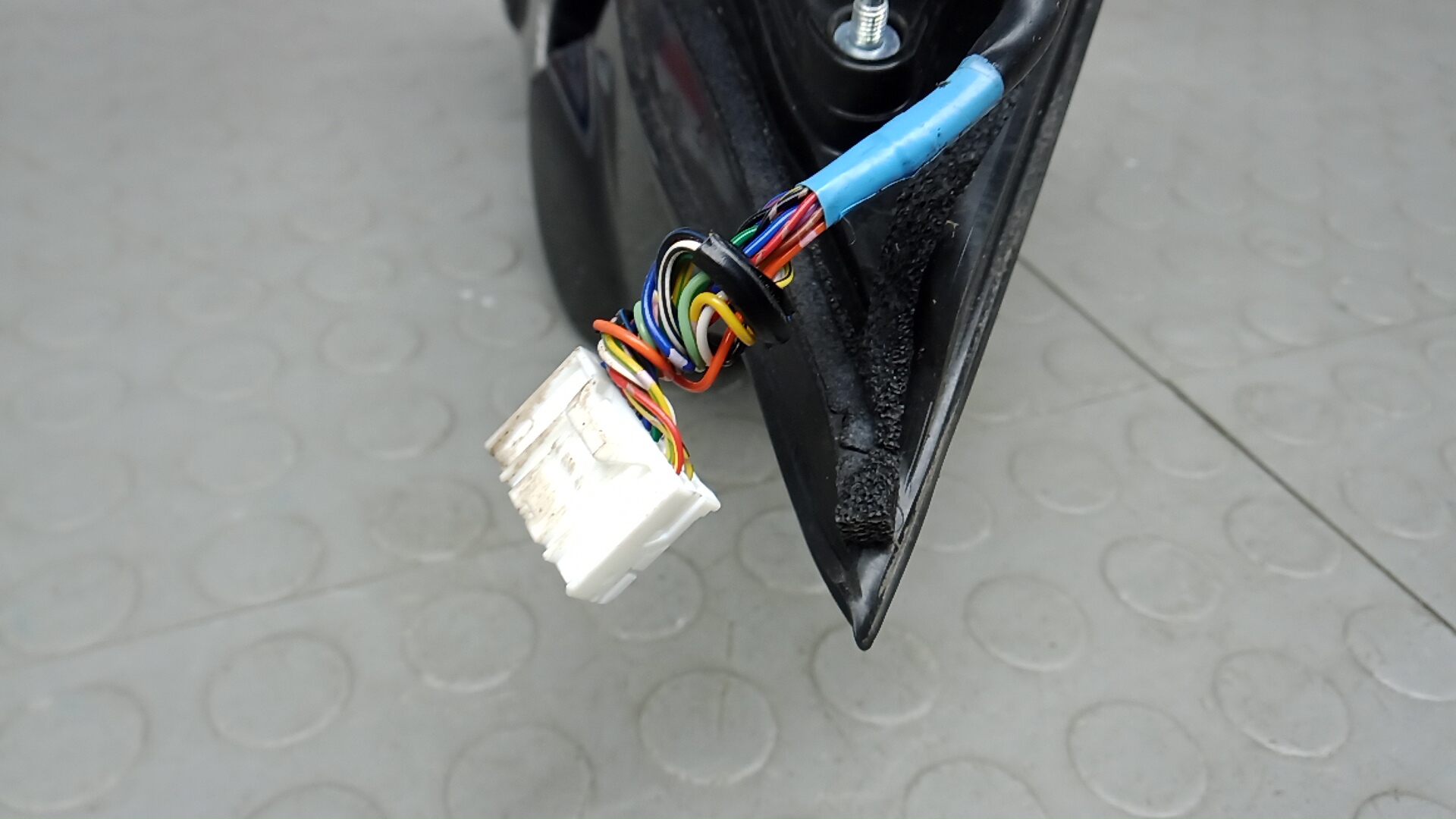 Зеркало левое электрическое