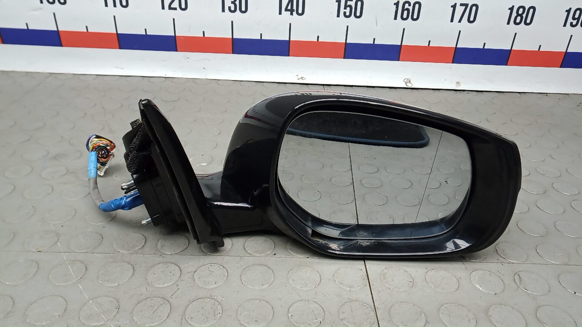 Зеркало правое электрическое