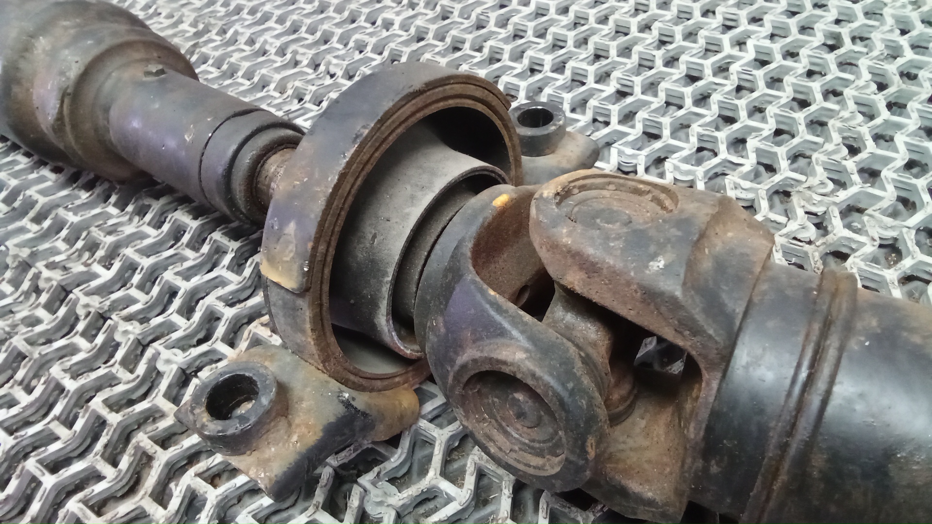 Вал карданный