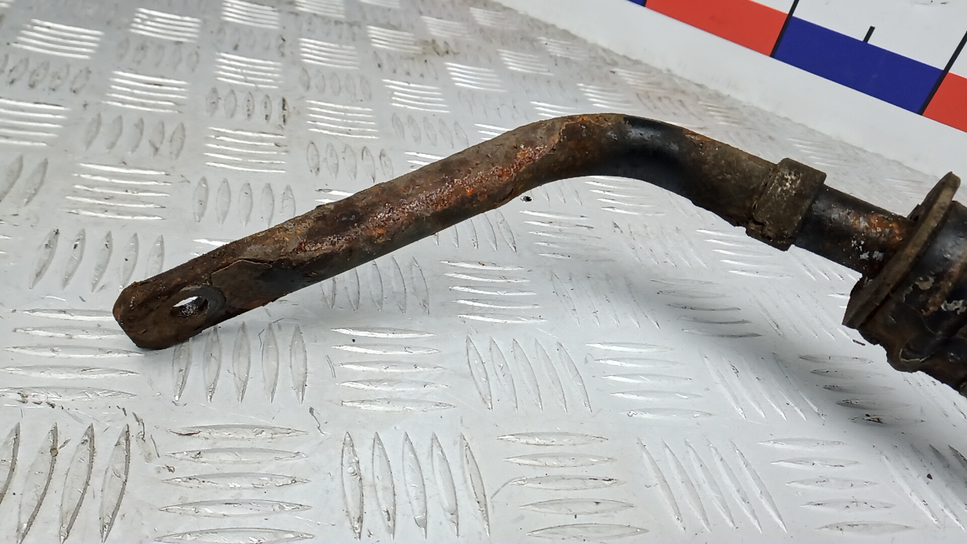 Стабилизатор задний