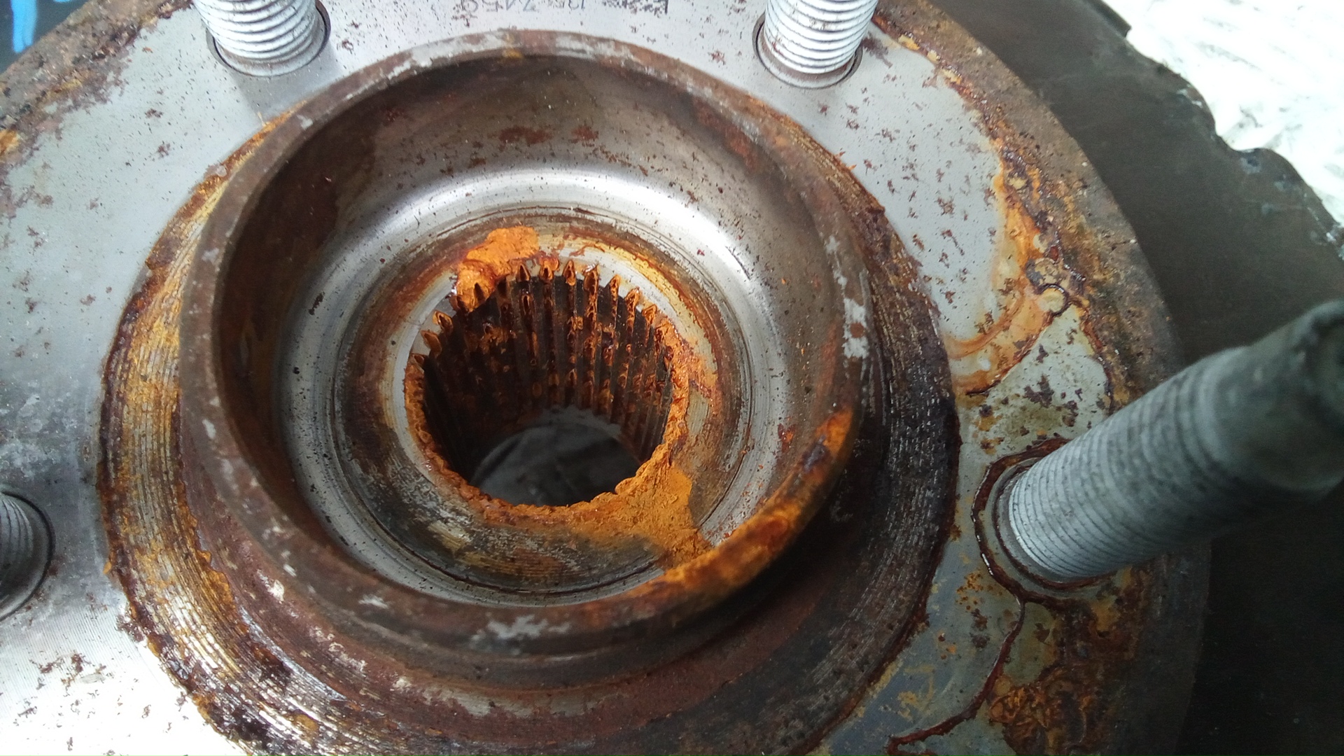 Ступица передняя