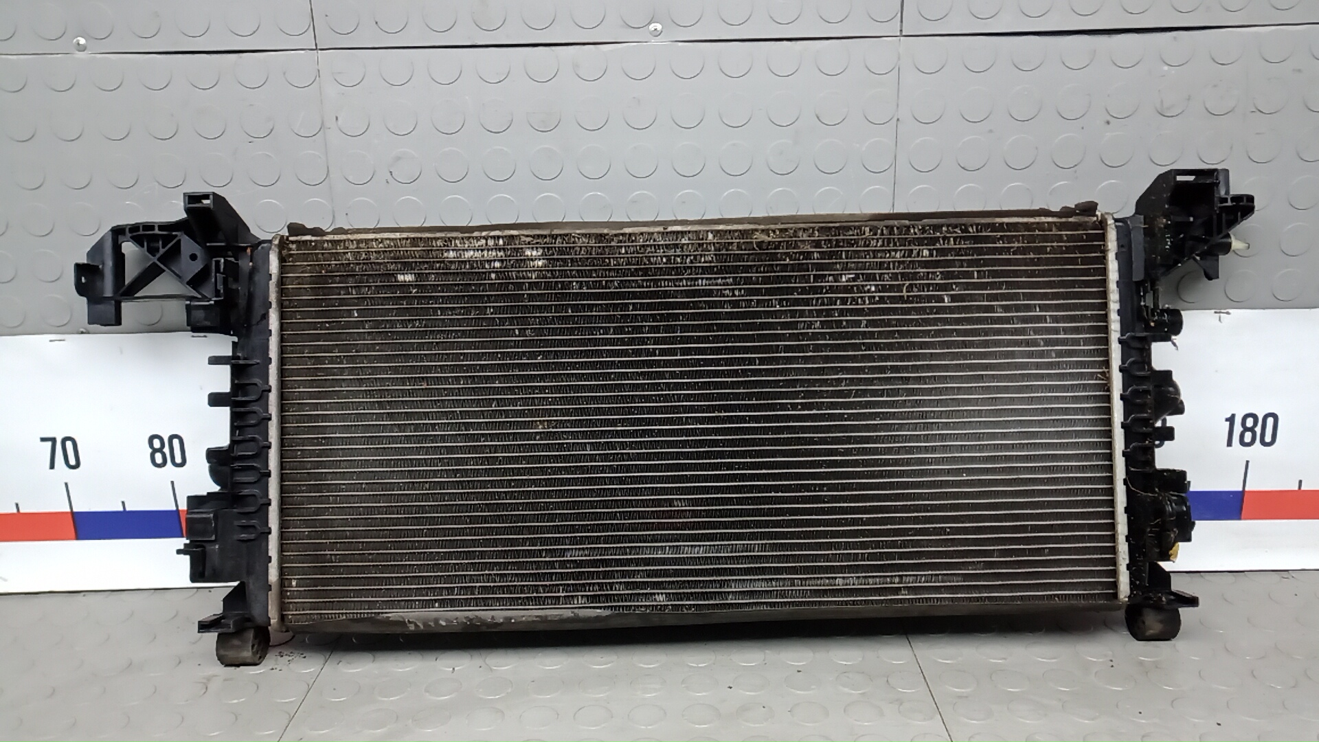 Радиатор охлаждения двигателя основной