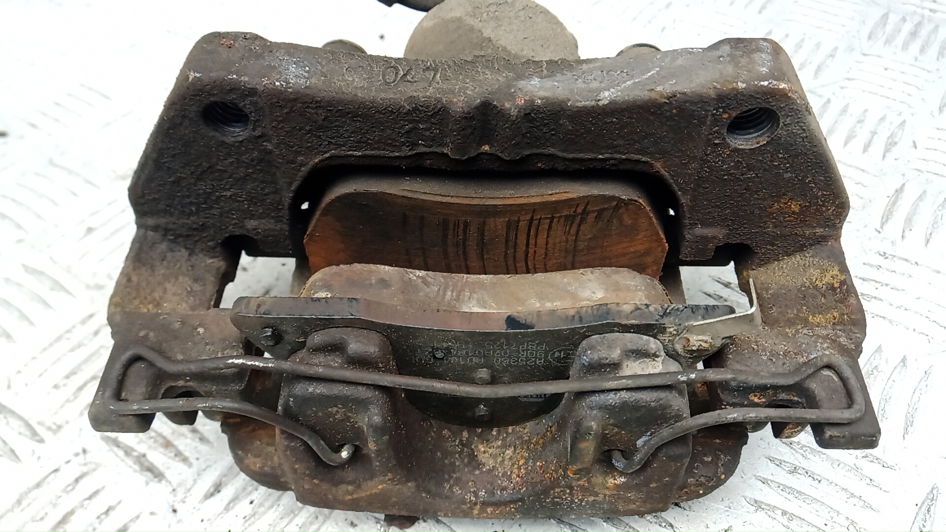 Суппорт передний правый